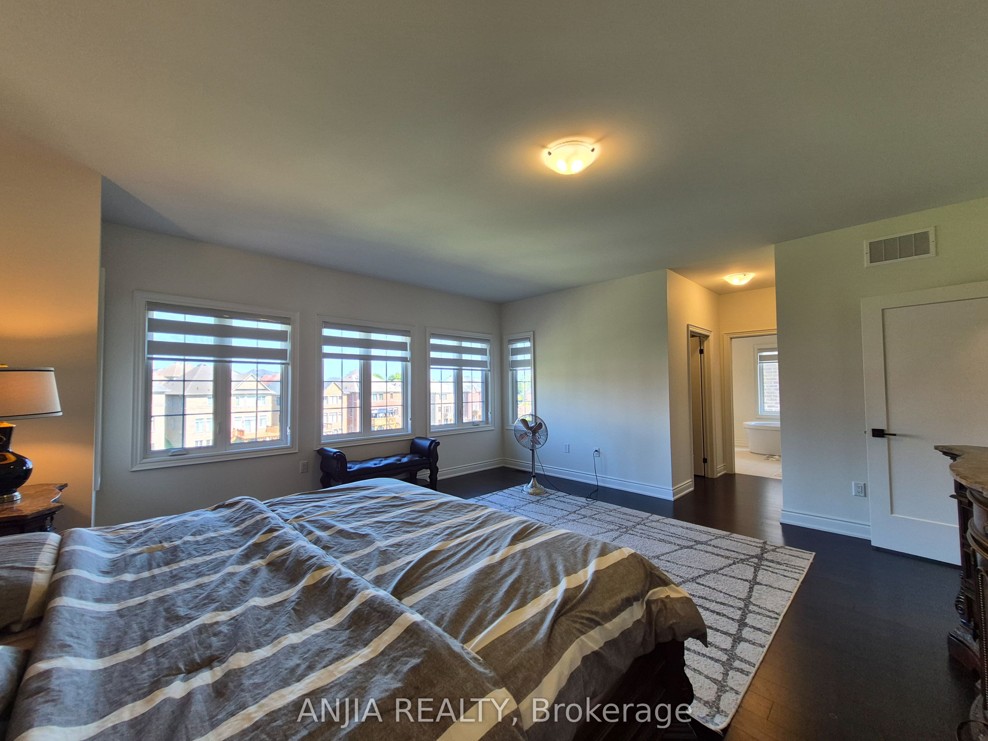 50 Meadow Vista Crescent Property Photo 32