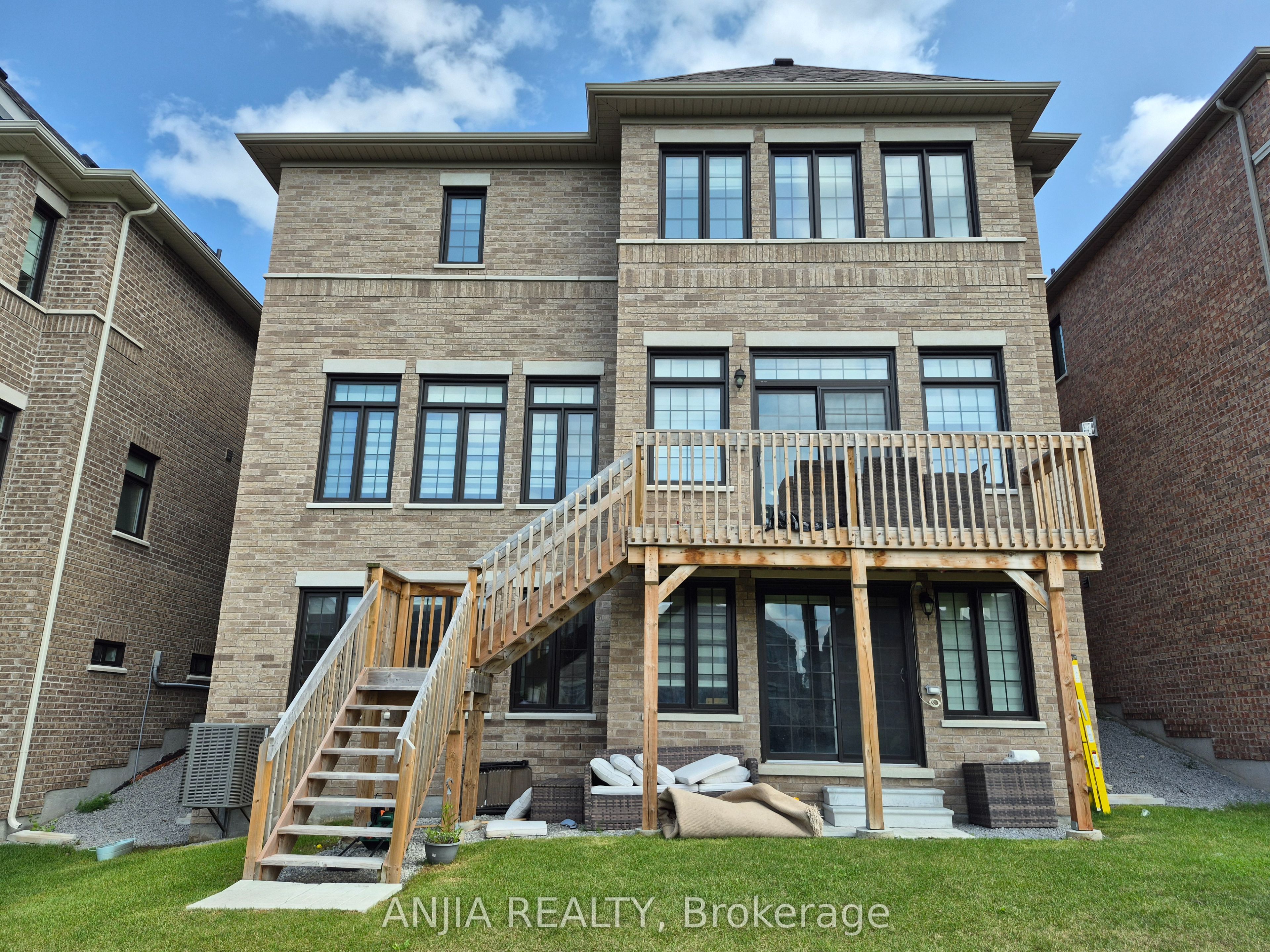 50 Meadow Vista Crescent Property Photo 45