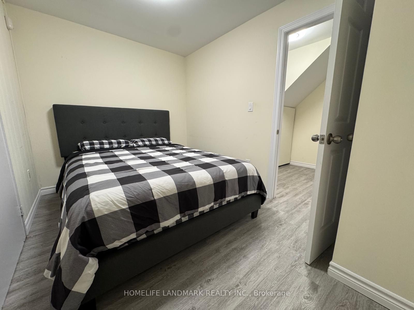 50 Addison Street Lower Property Photo 13