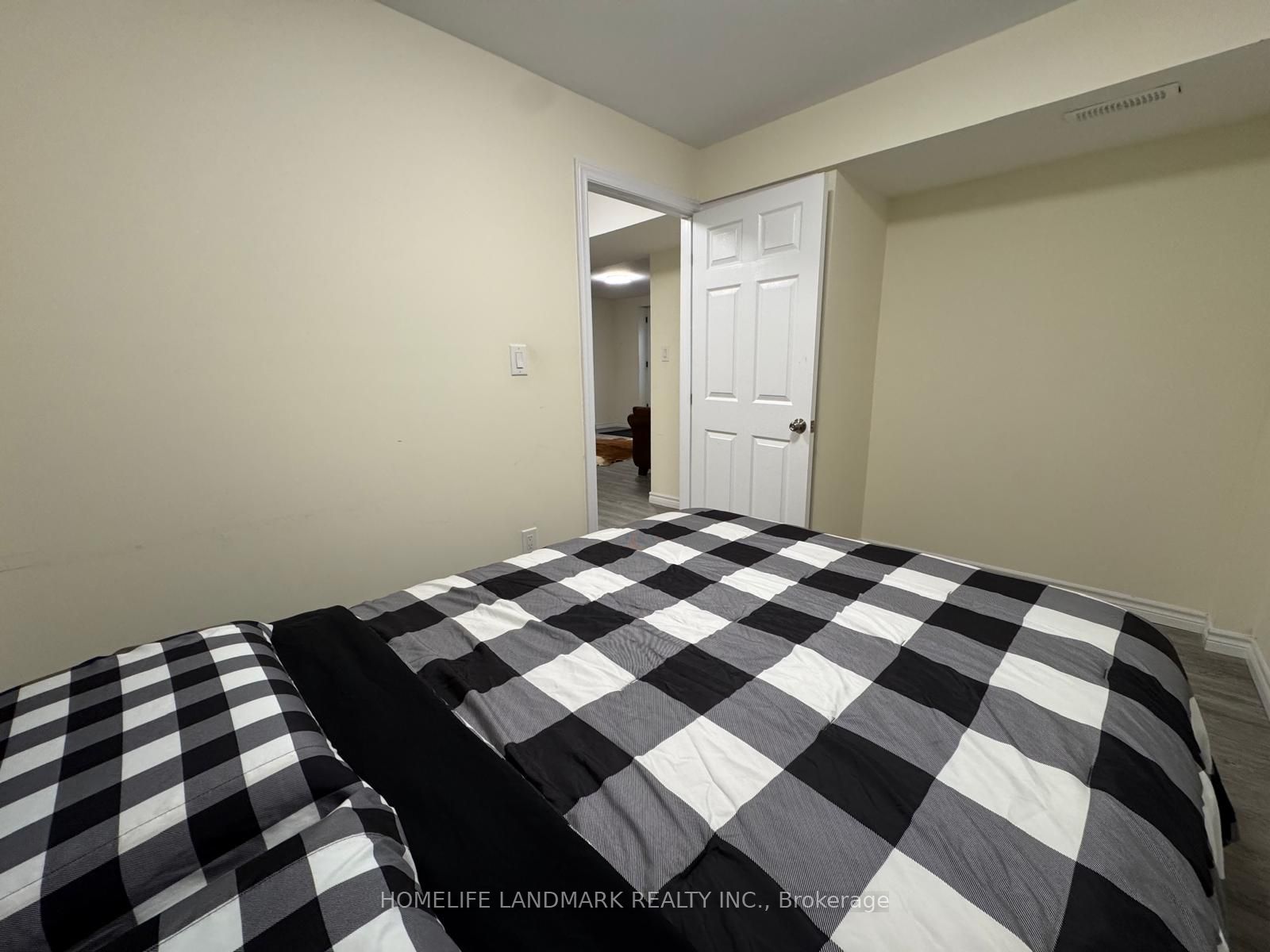 50 Addison Street Lower Property Photo 17