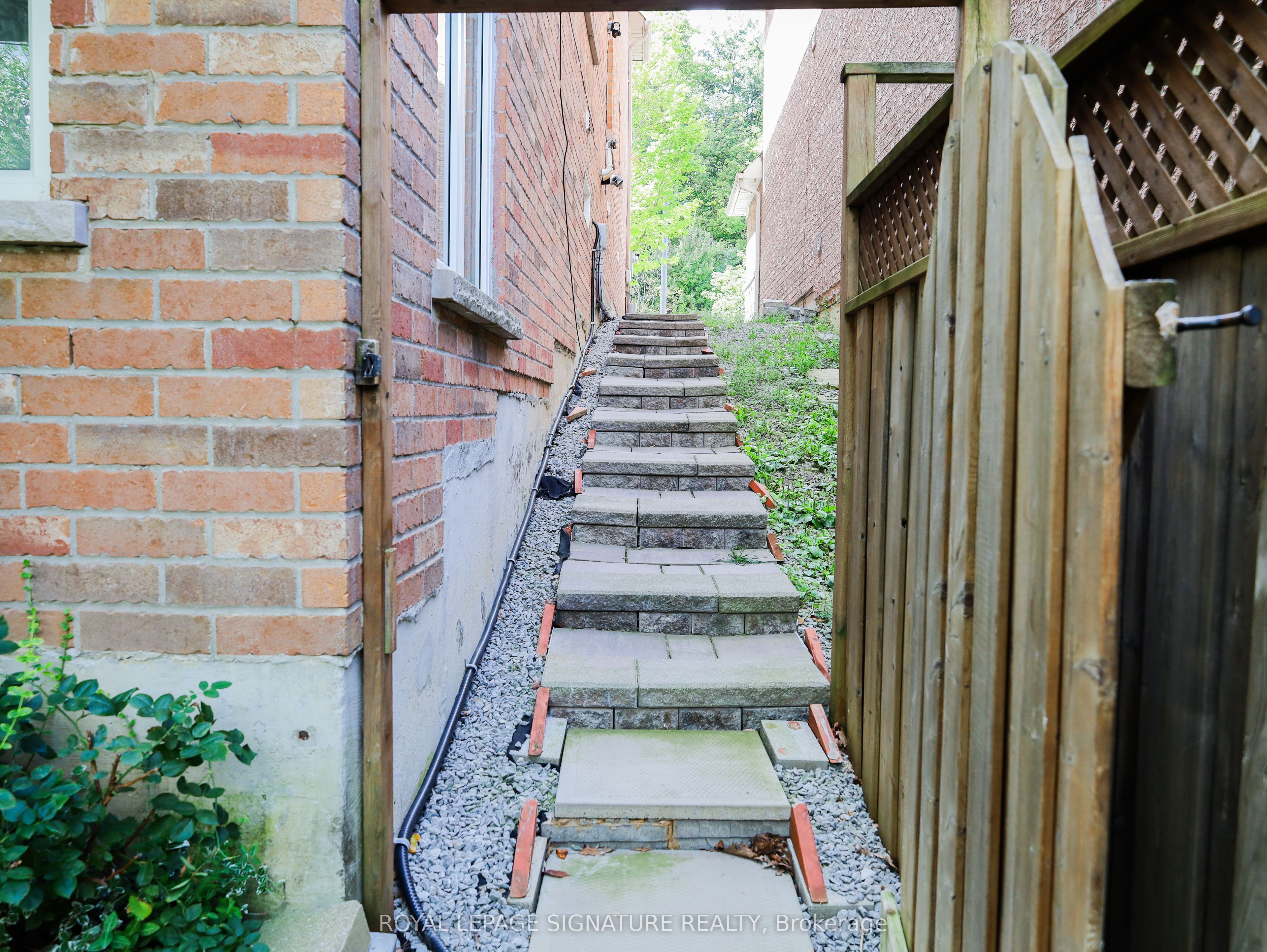 503 Thornhill Woods Drive Basement Property Photo 3