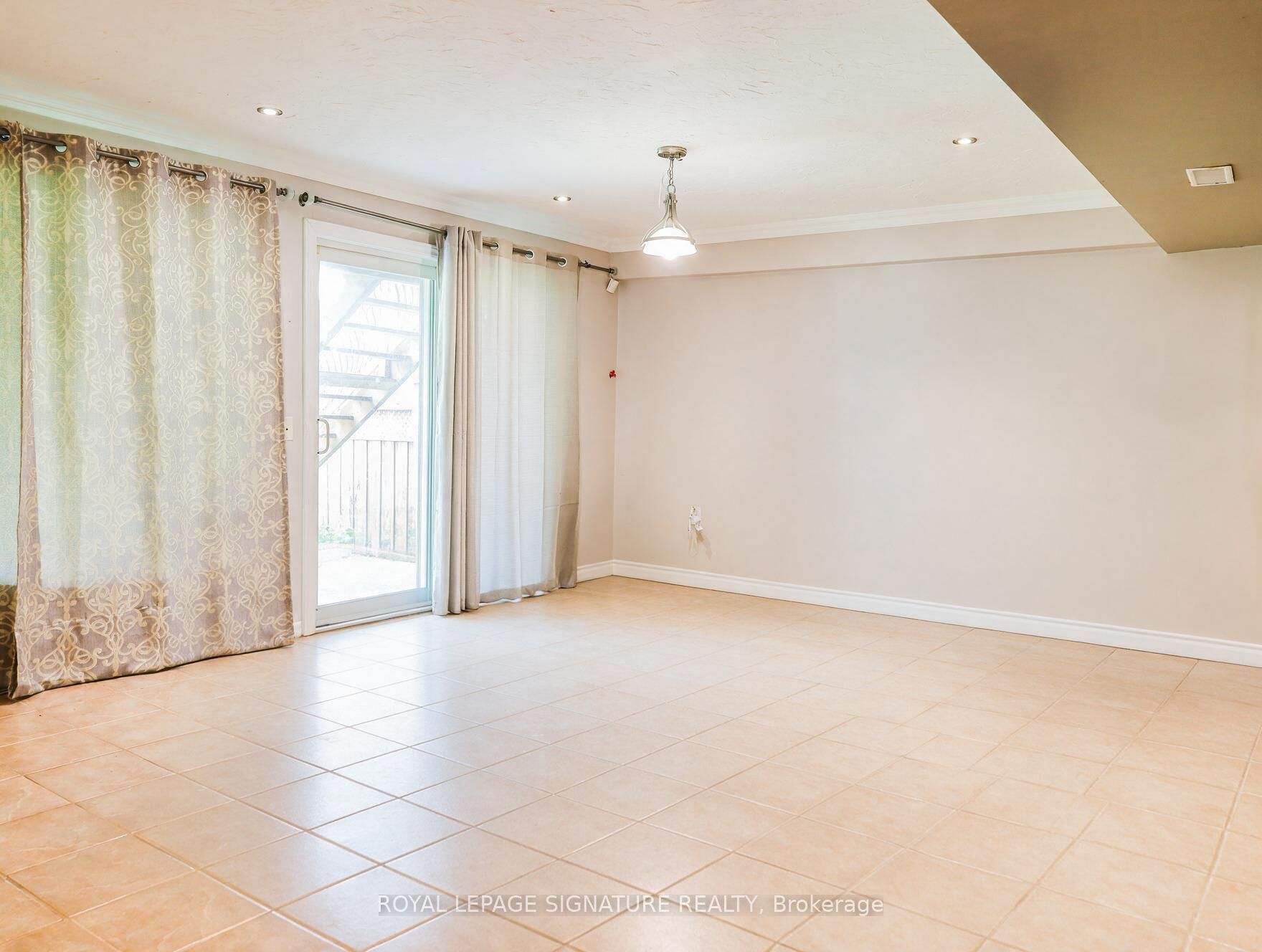 503 Thornhill Woods Drive Basement Property Photo 8
