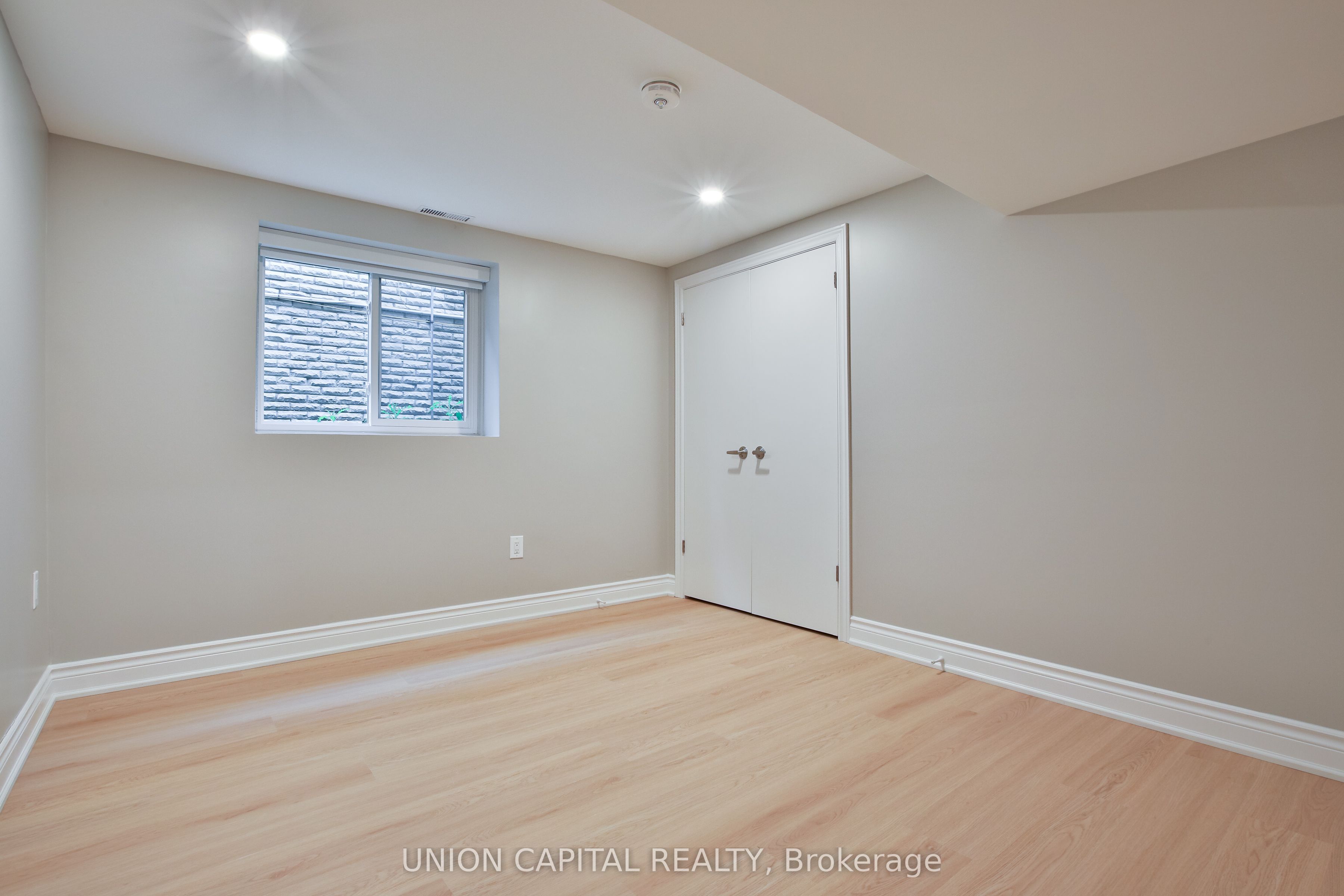 131 Romfield Circuit Lower Property Photo 12
