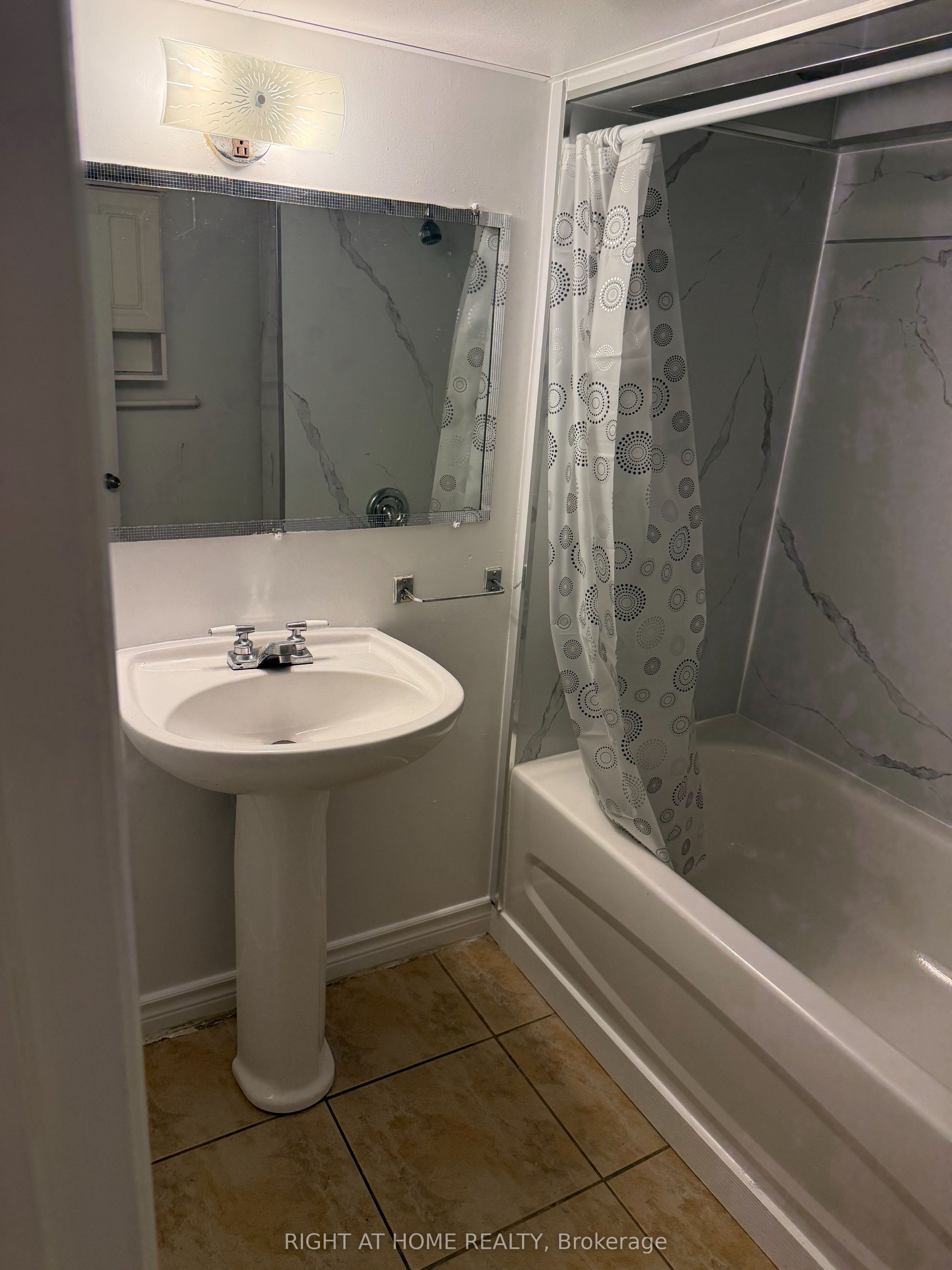24 Morgan Avenue Property Photo 4