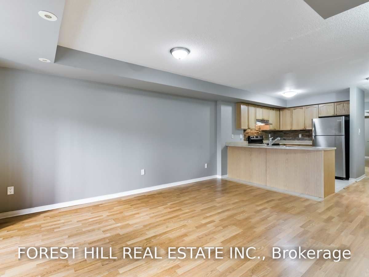 310 John Street 170 Property Photo 4