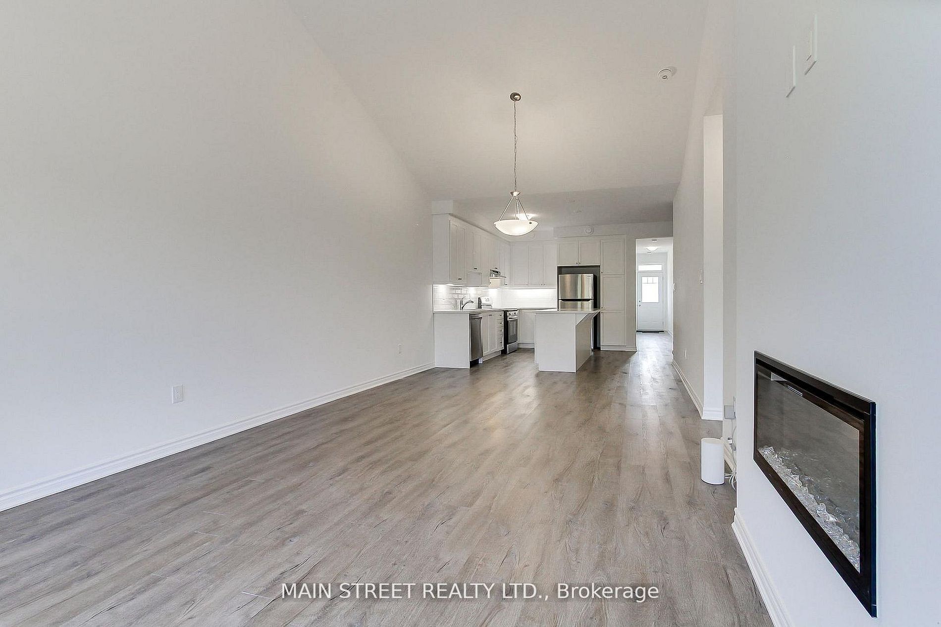 2968 Murphy Place E Property Photo 14