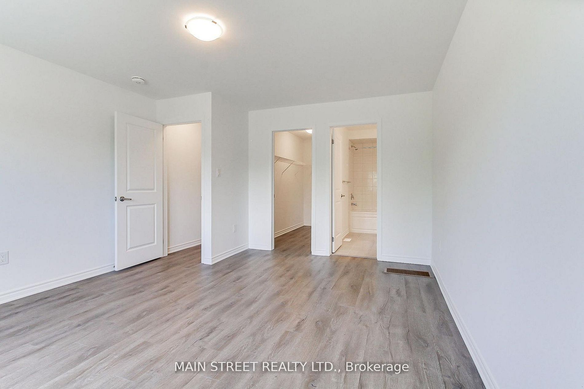 2968 Murphy Place E Property Photo 23