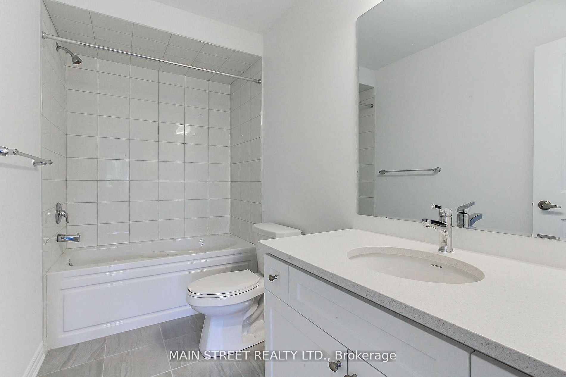 2968 Murphy Place E Property Photo 24