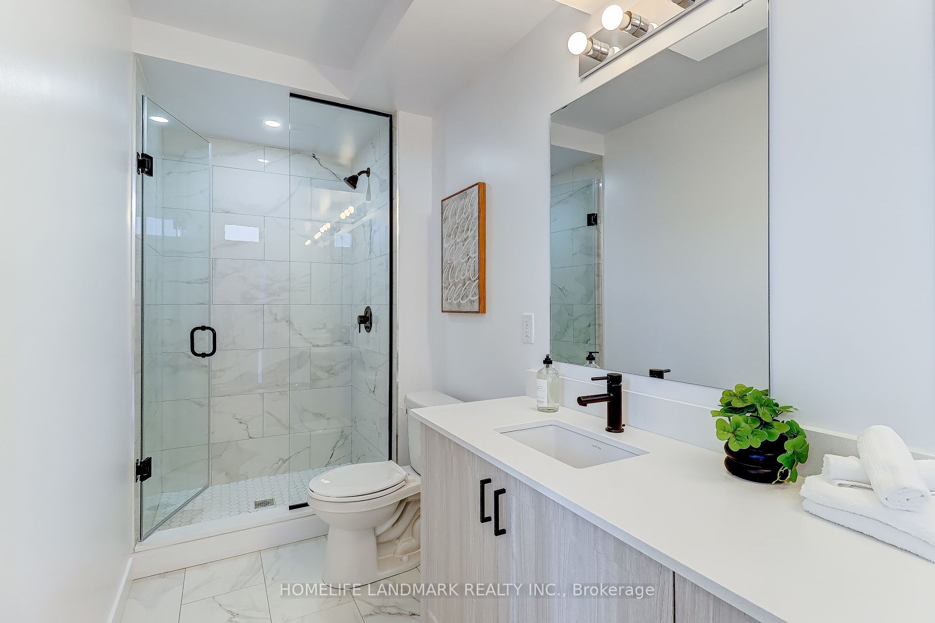 17 Bancroft Lane Property Photo 17