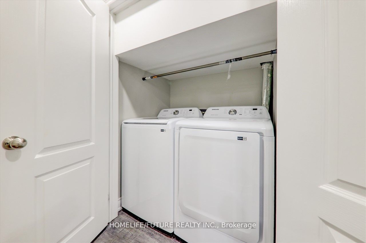 939 Miller Park Avenue Bsmt Property Photo 15