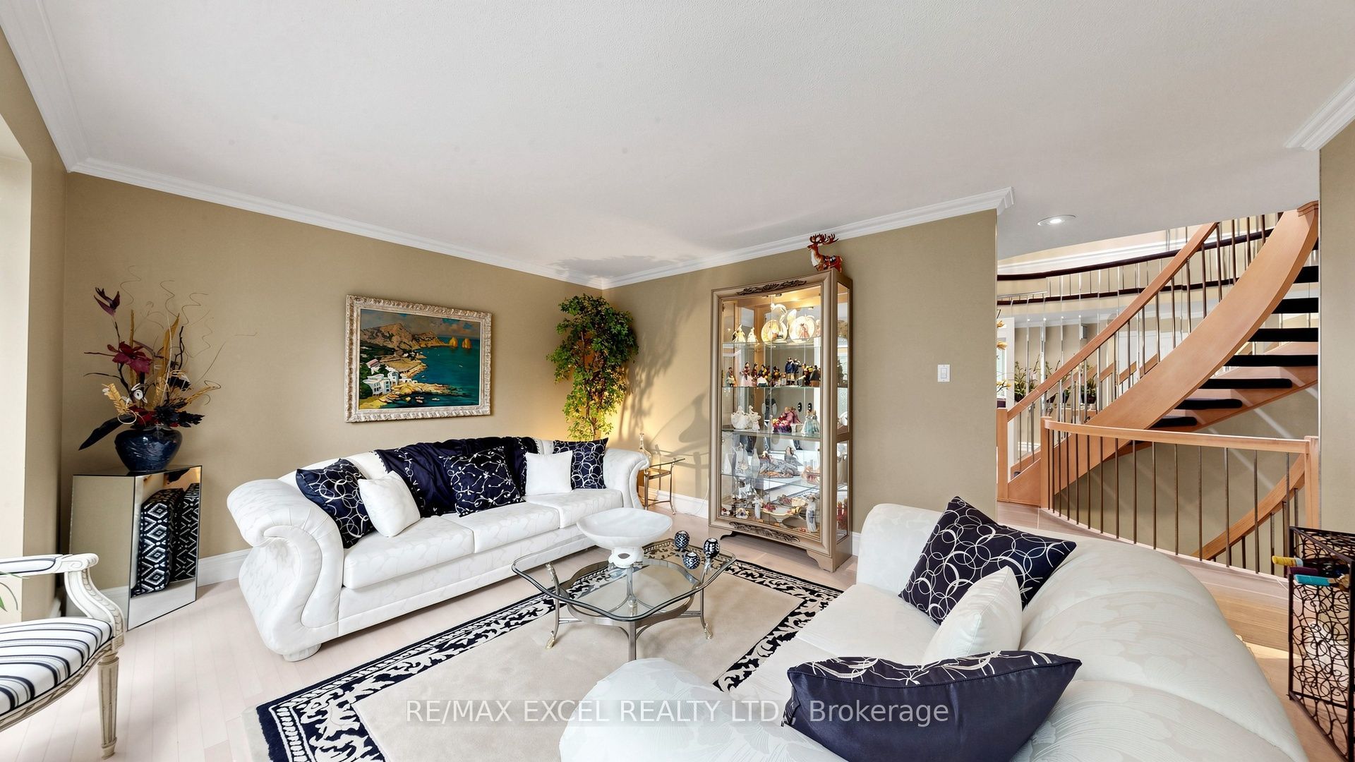 11 Alexis Road Property Photo 11