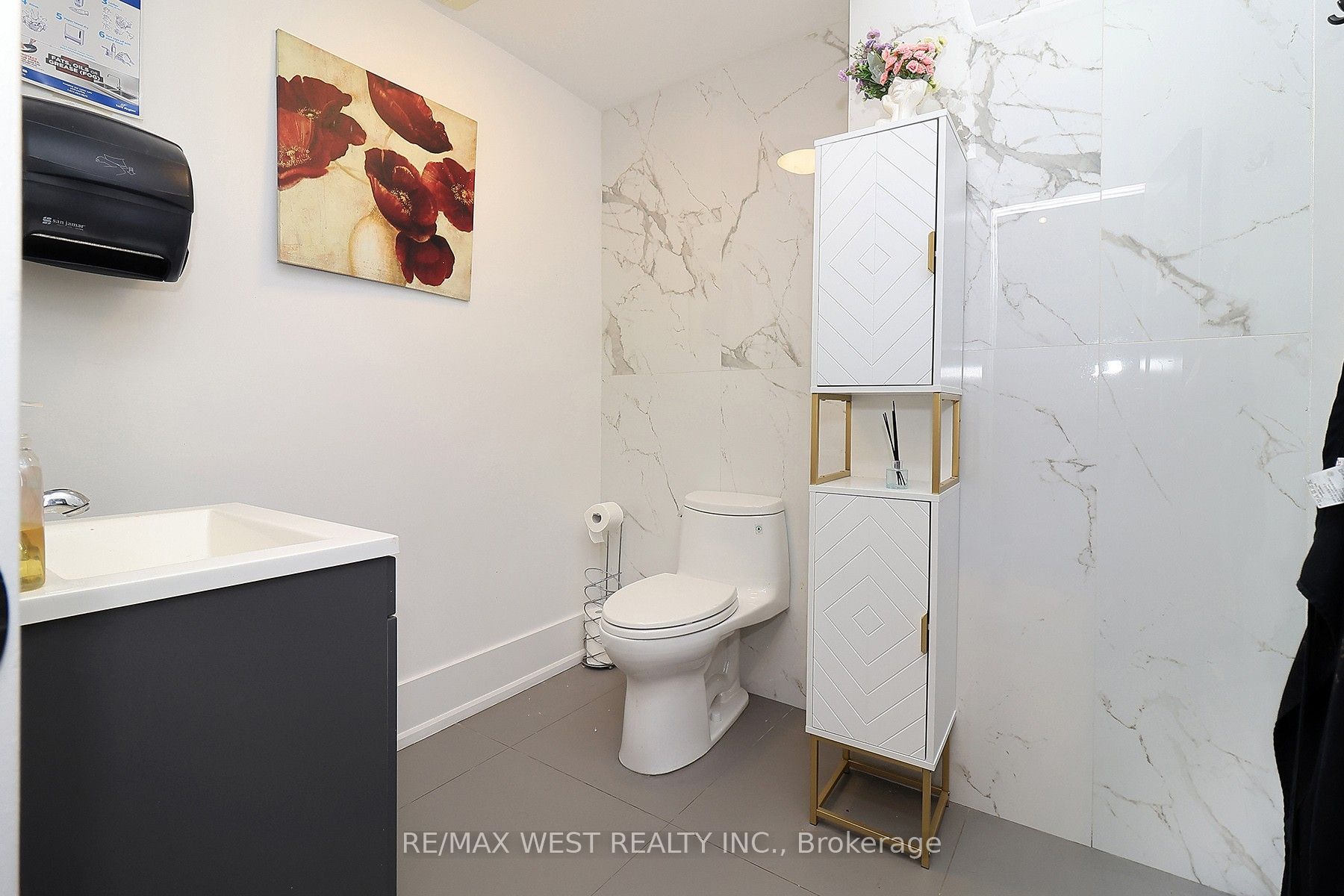 90 Winges Road 24 Property Photo 17