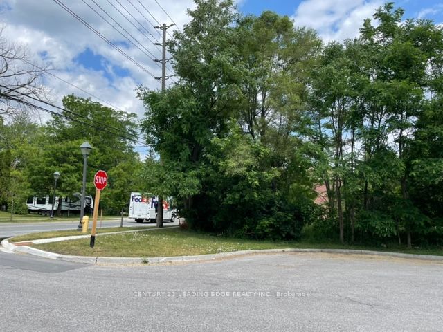 49 Main St. South Unionville Property Photo 10