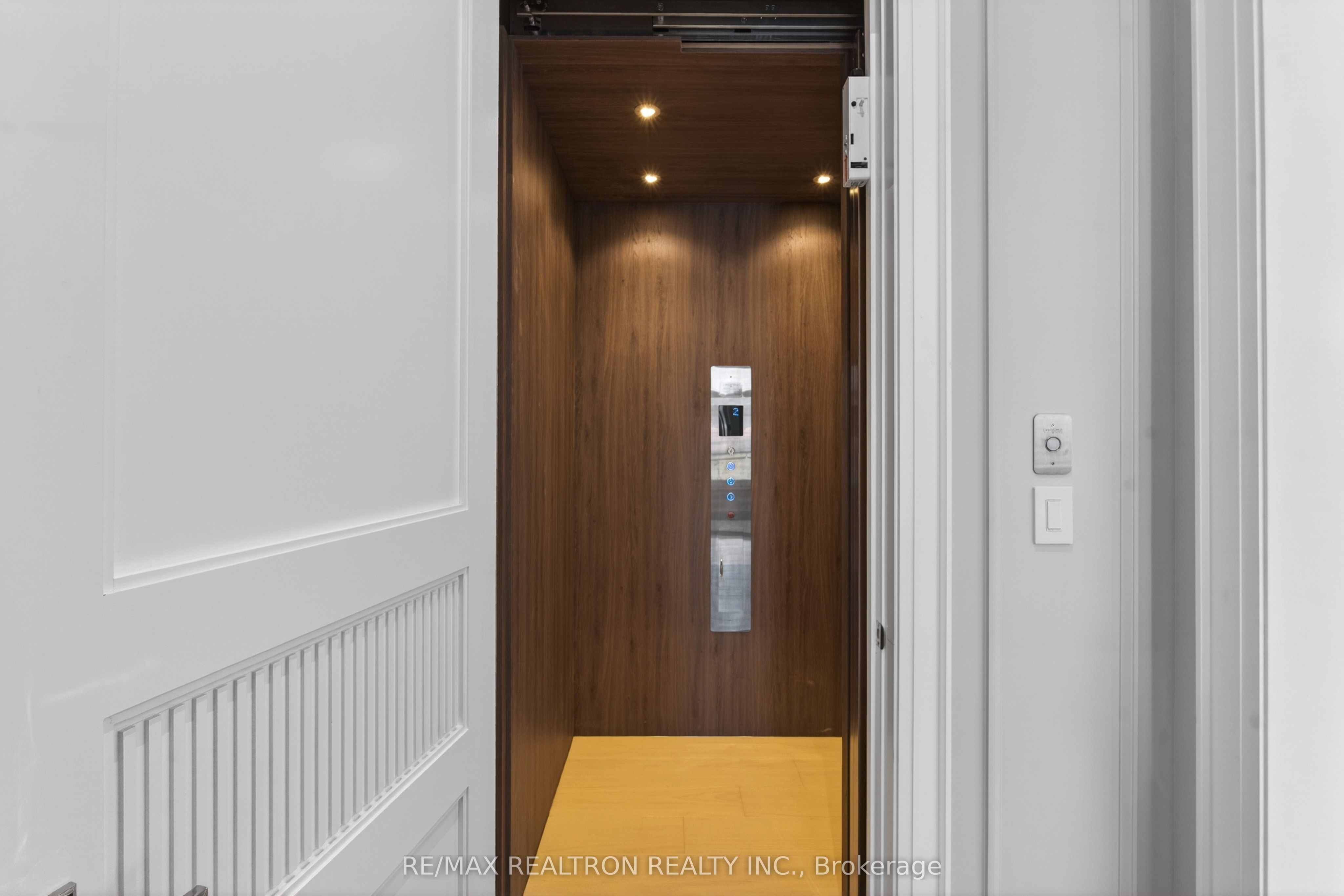 17 Pebblelane Court Property Photo 13
