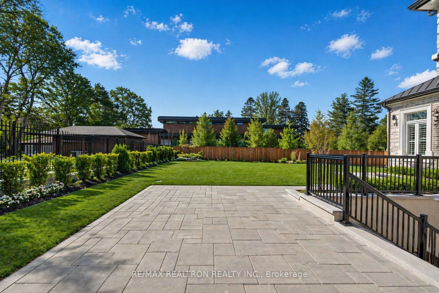 17 Pebblelane Court Property Photo 45