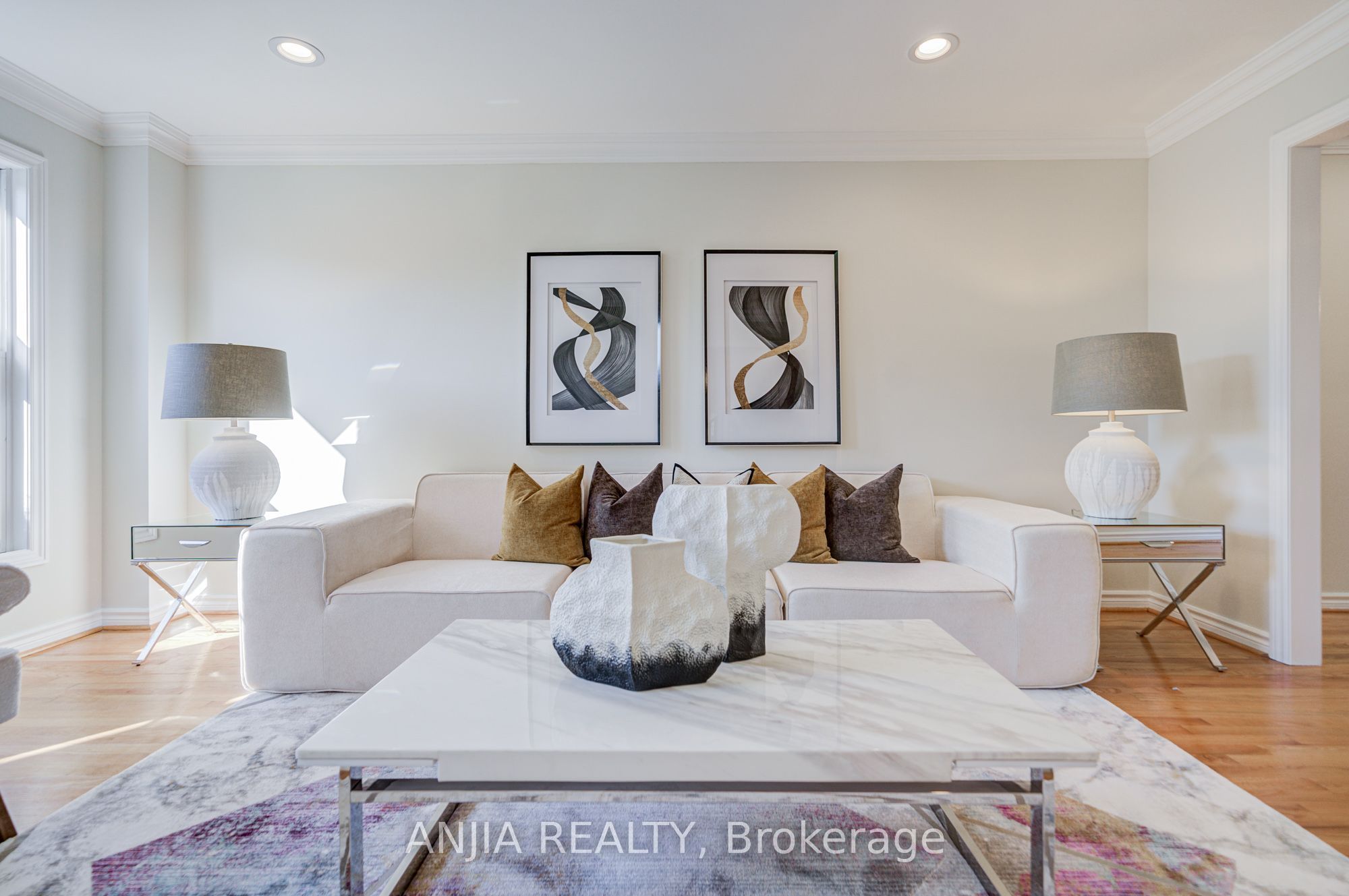 32 Turnberry Crescent Property Photo 7
