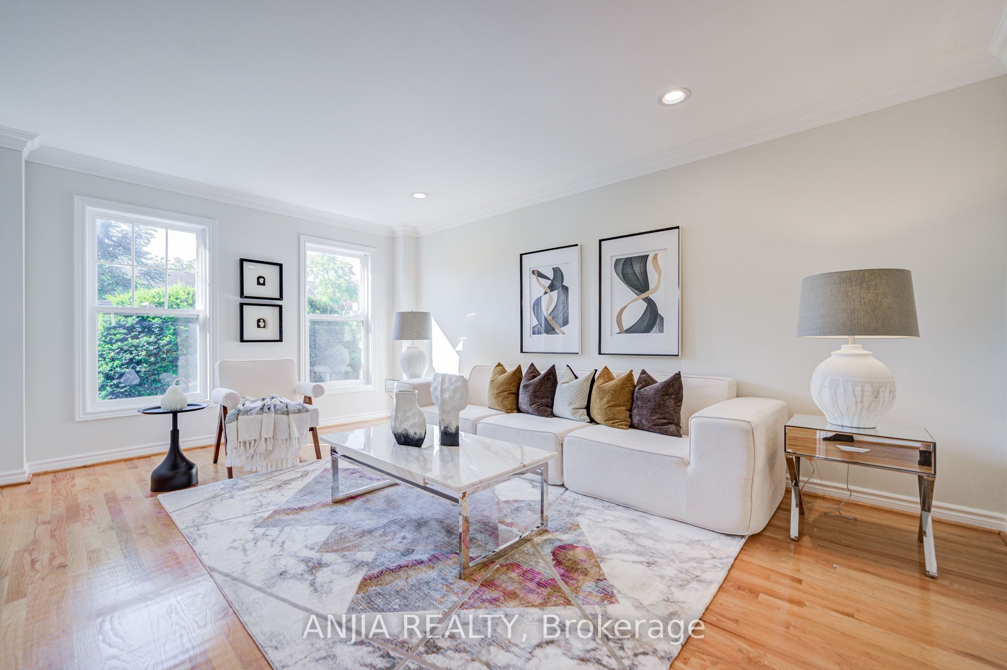 32 Turnberry Crescent Property Photo 8