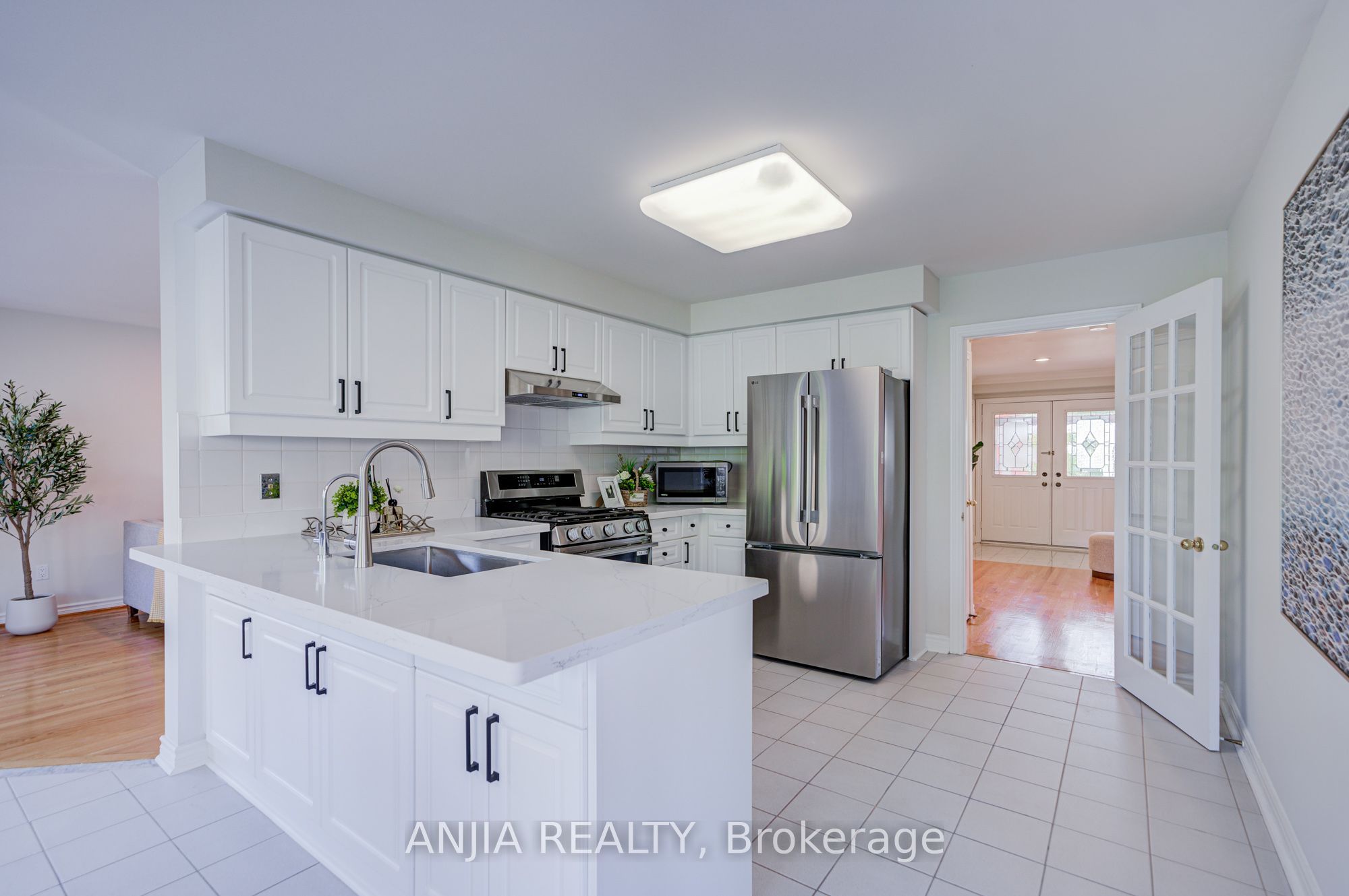 32 Turnberry Crescent Property Photo 13