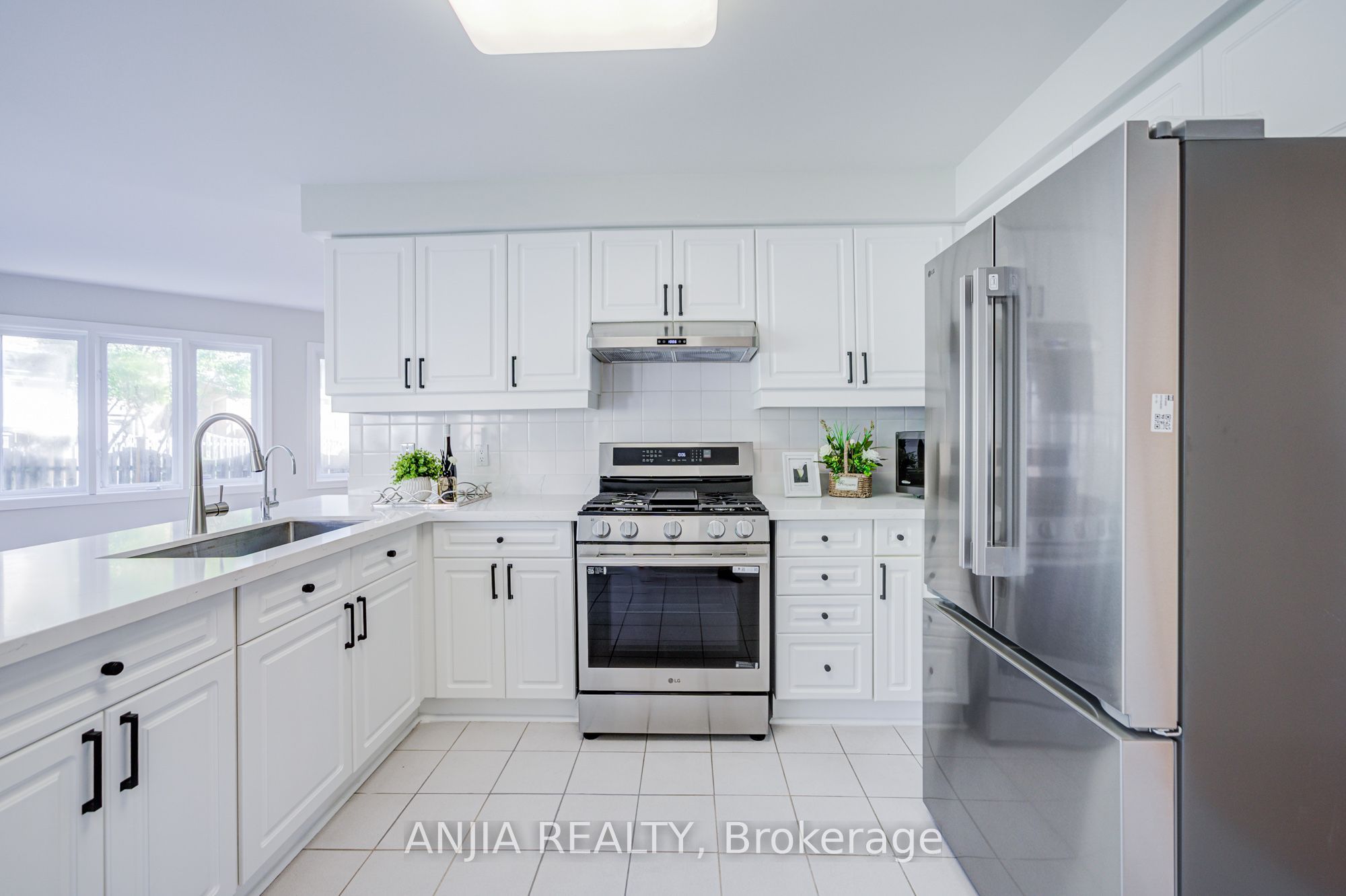 32 Turnberry Crescent Property Photo 14