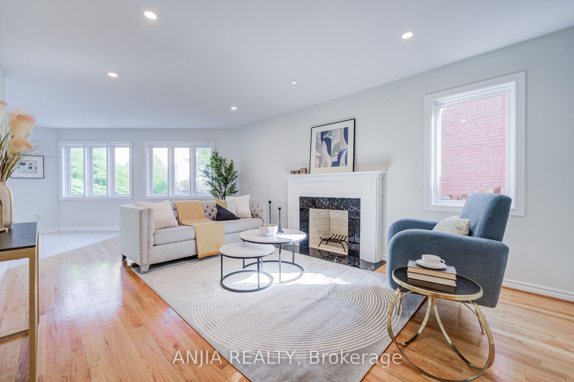 32 Turnberry Crescent Property Photo 16