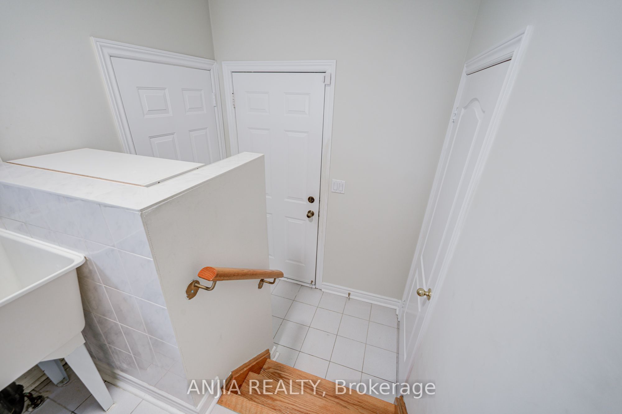 32 Turnberry Crescent Property Photo 17