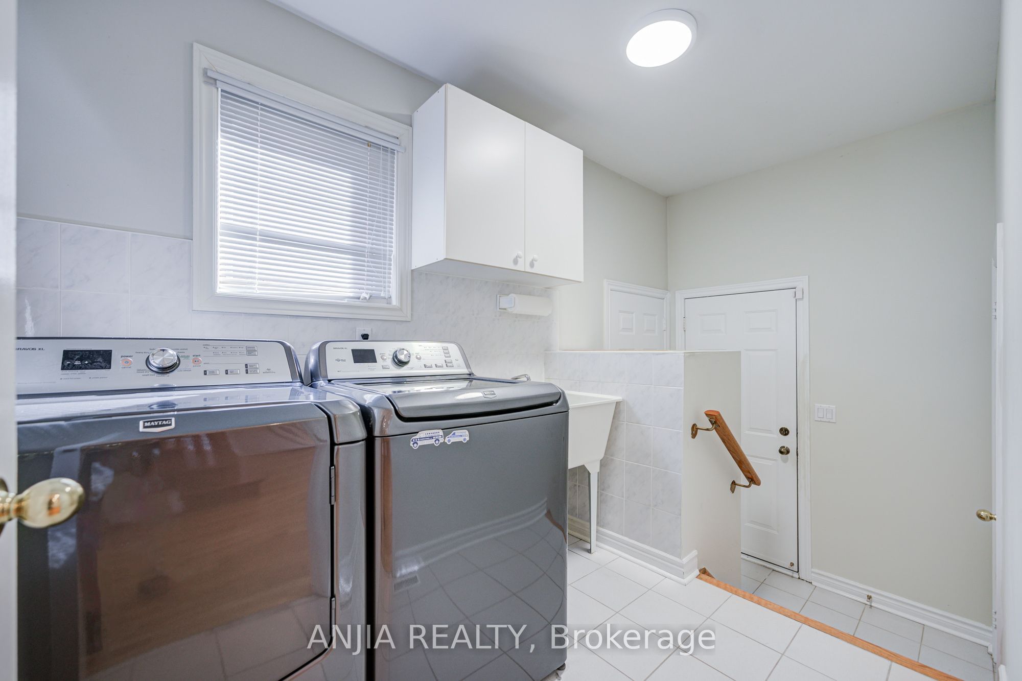 32 Turnberry Crescent Property Photo 18