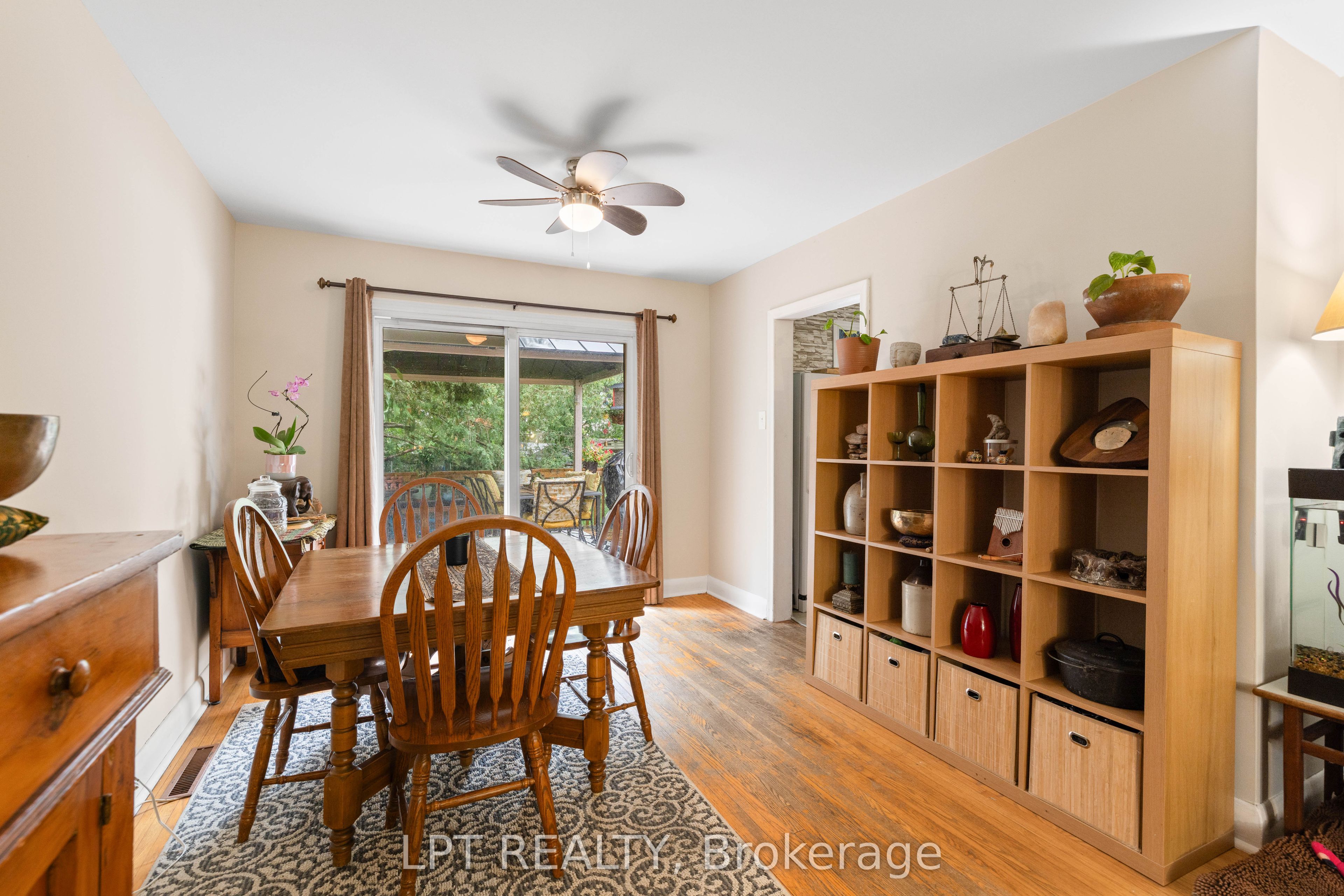 98 Don Mor Drive Property Photo 14