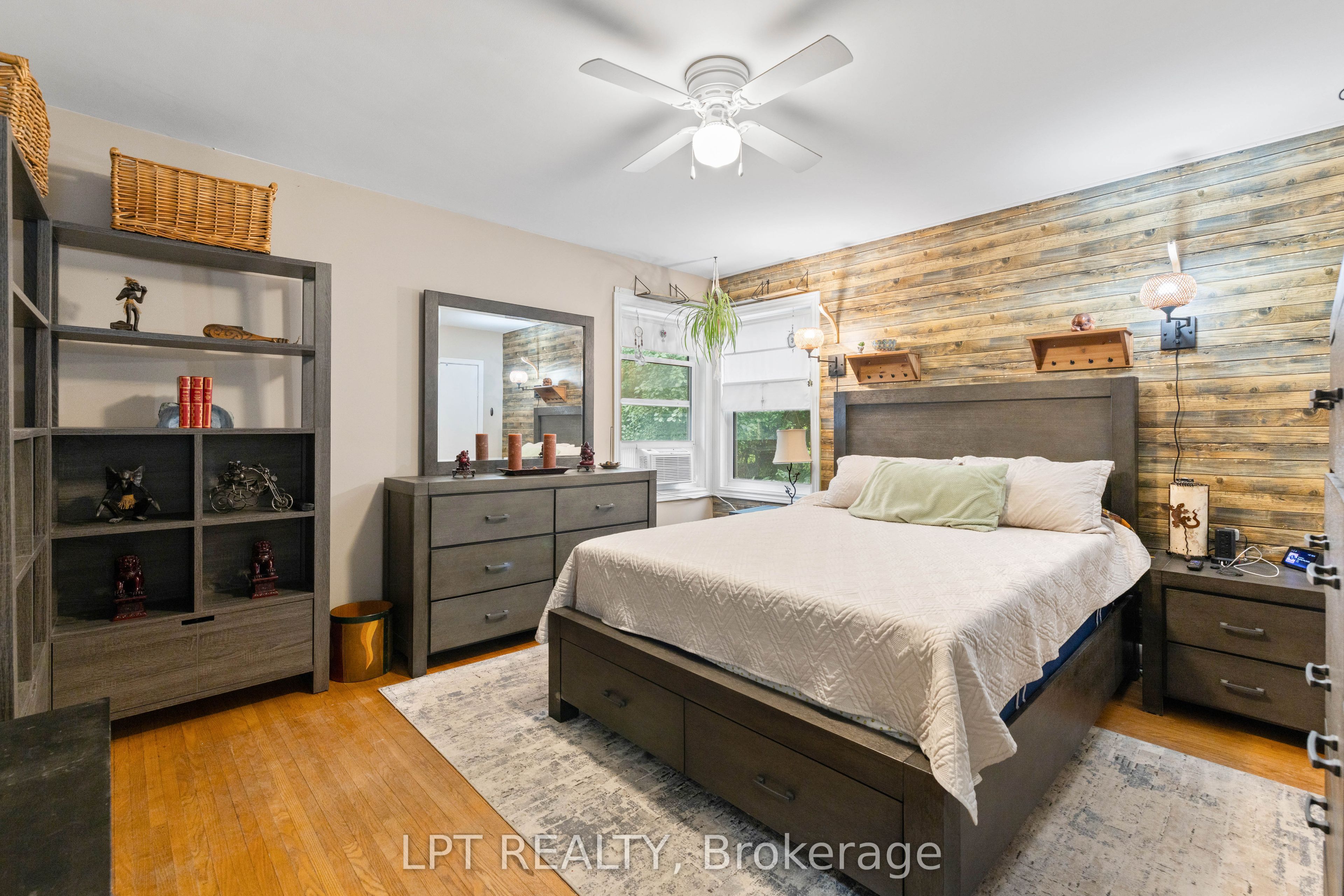 98 Don Mor Drive Property Photo 20