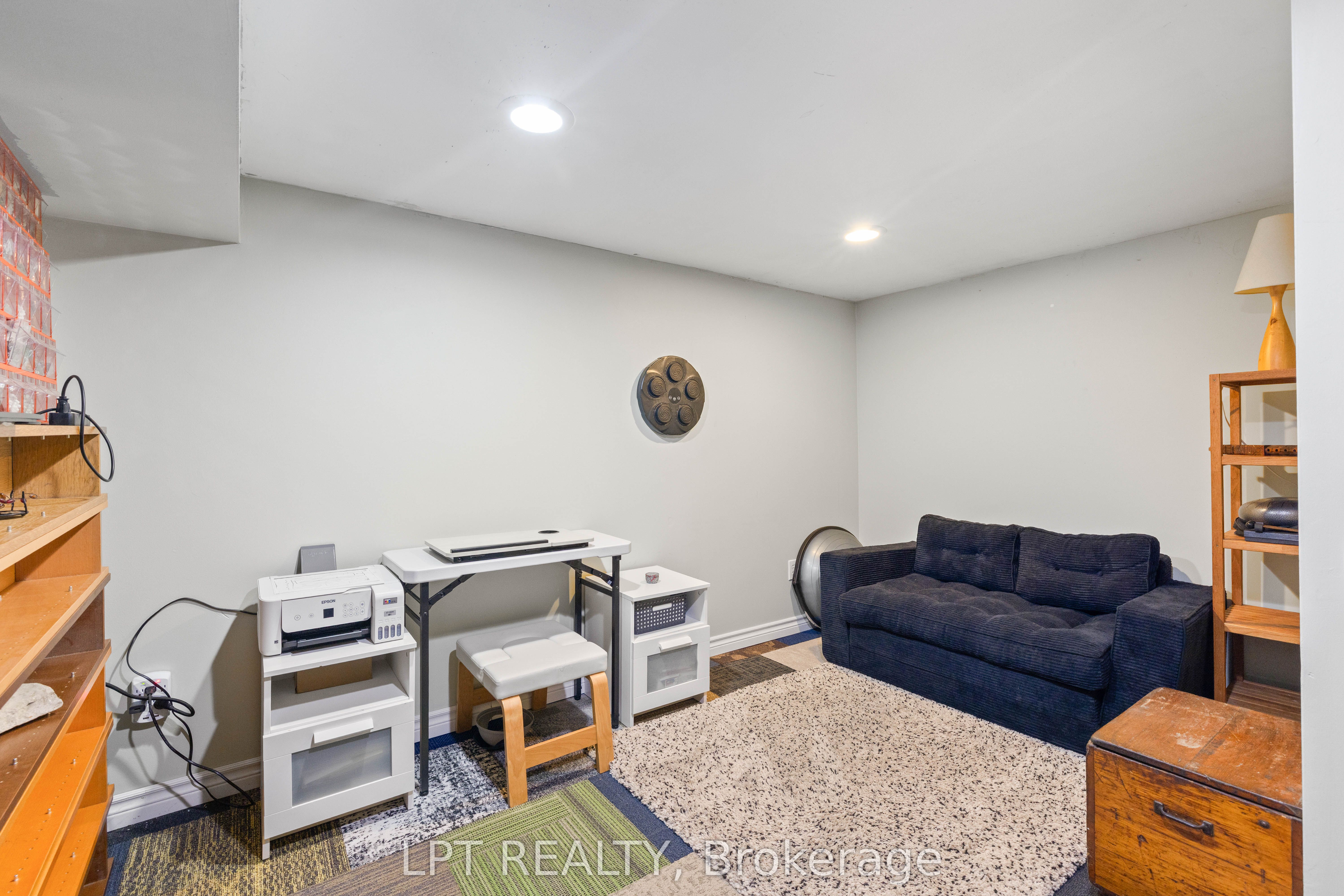 98 Don Mor Drive Property Photo 29