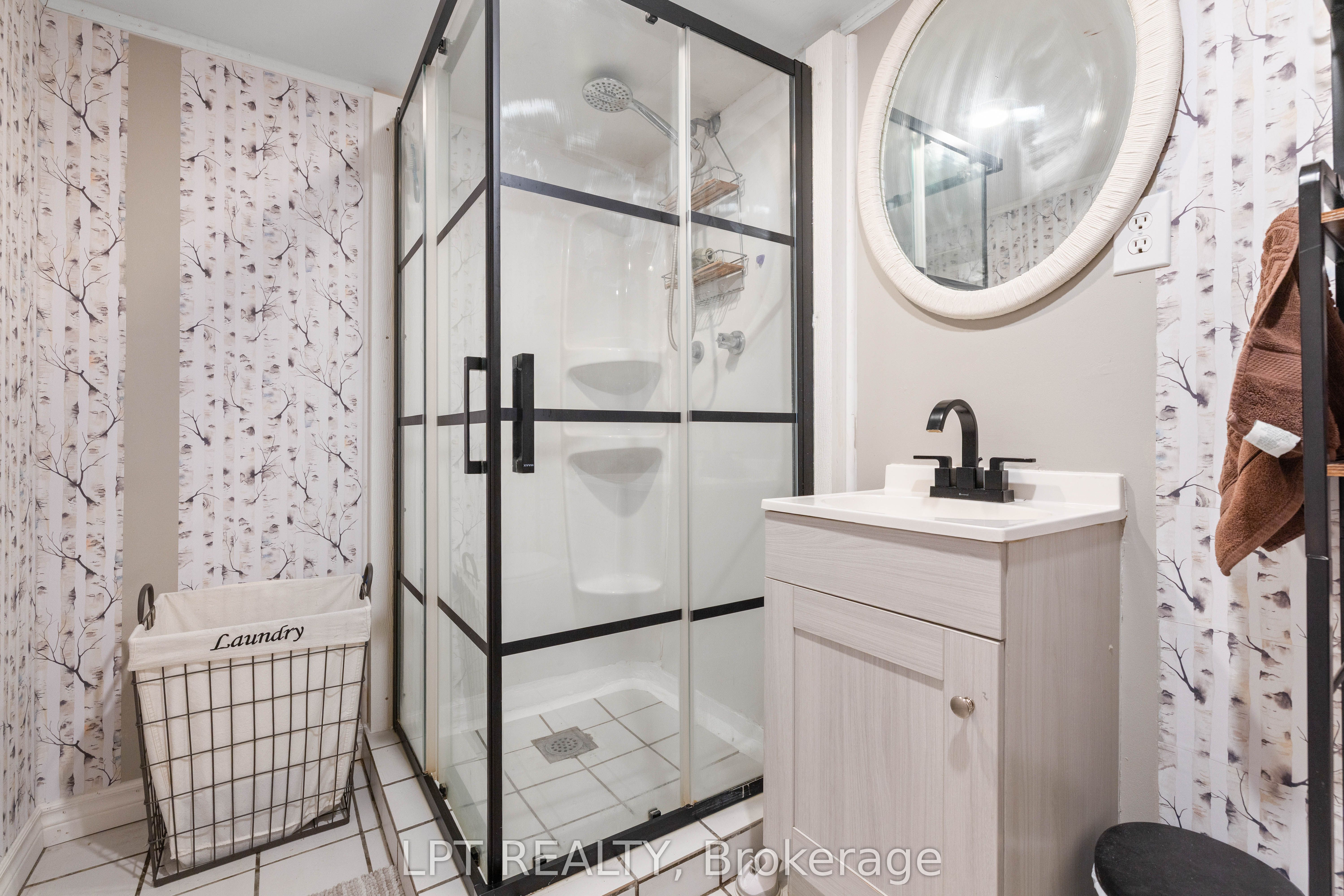 98 Don Mor Drive Property Photo 30