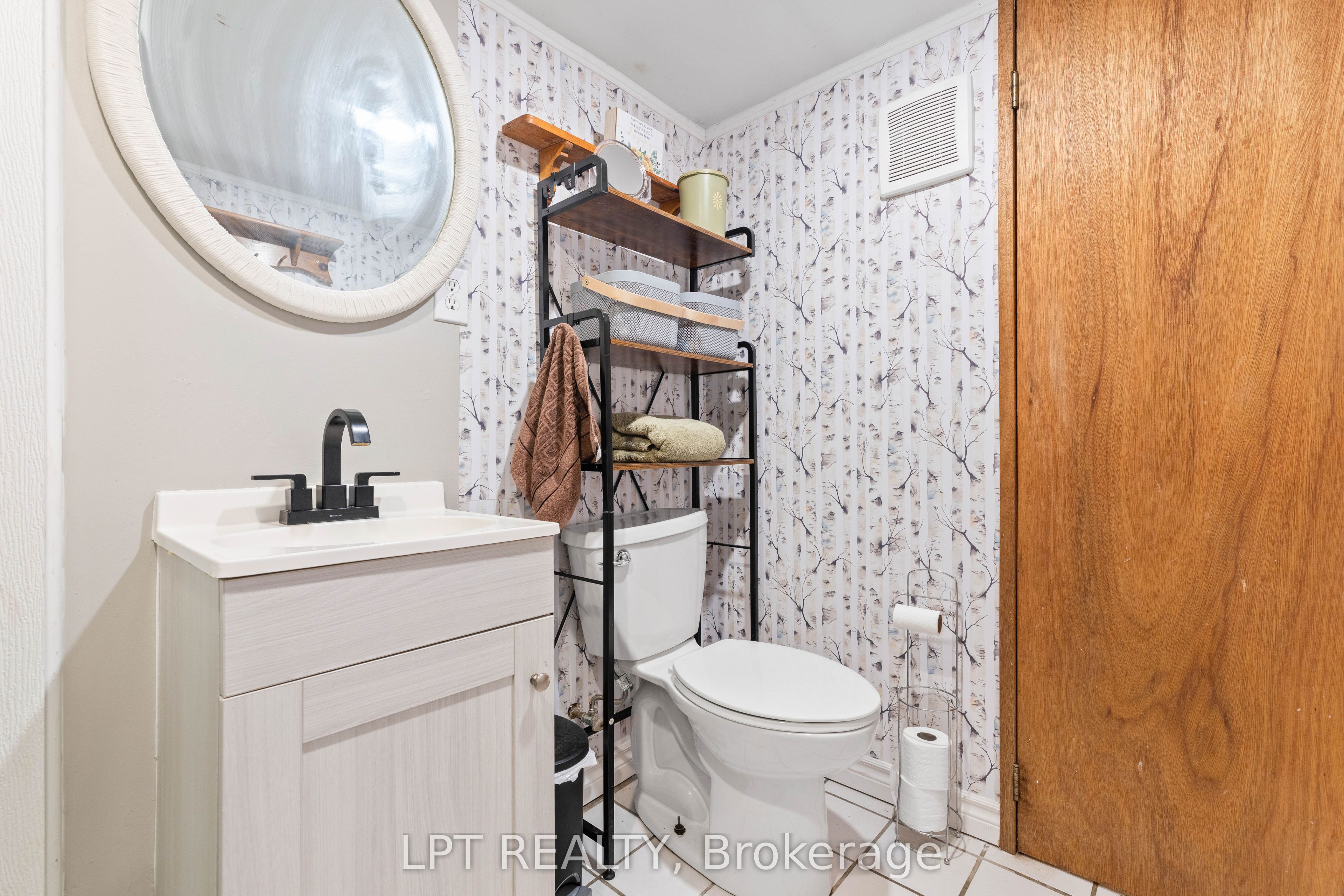 98 Don Mor Drive Property Photo 31