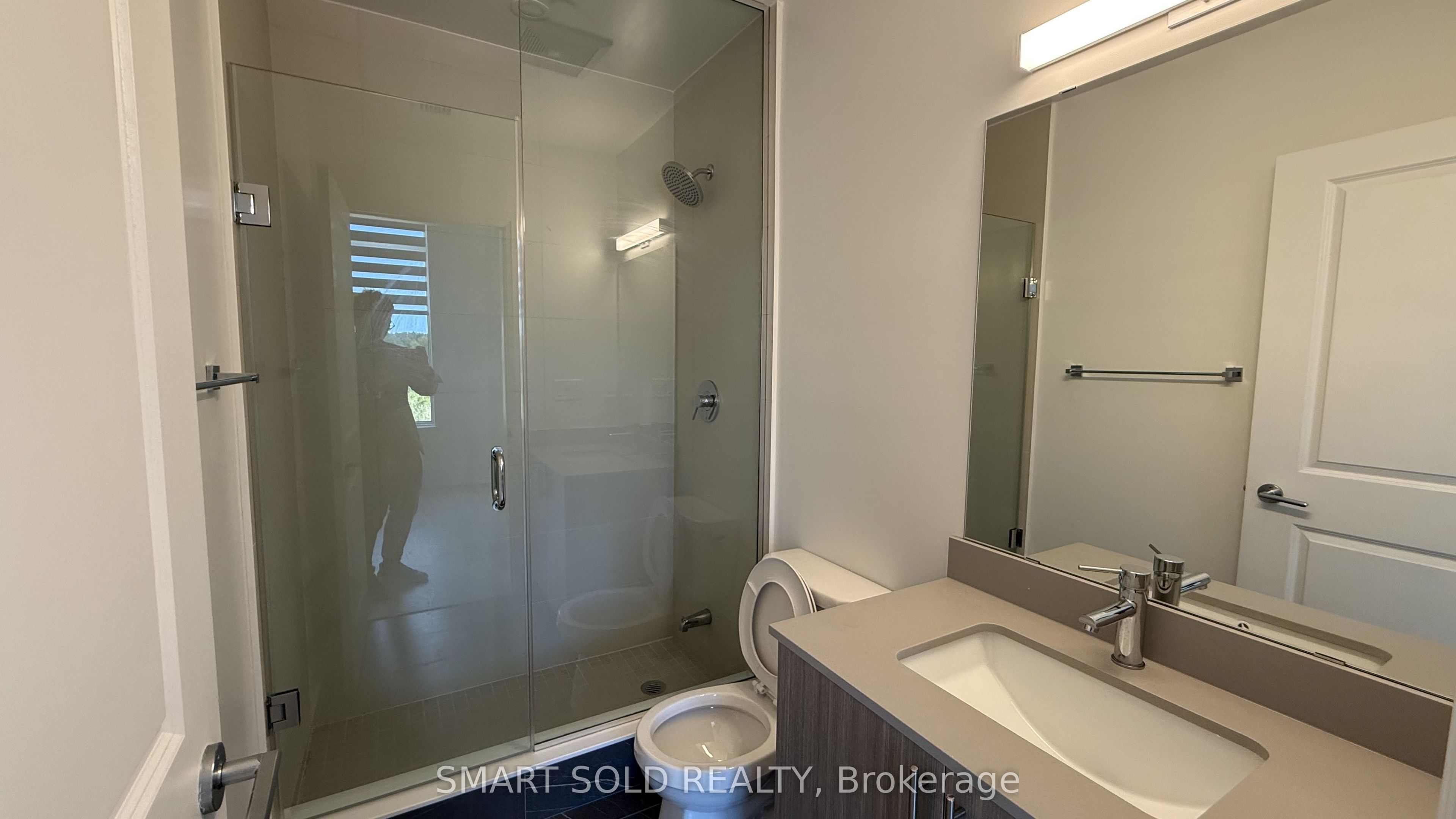9700 Ninth Line 105 Property Photo 6