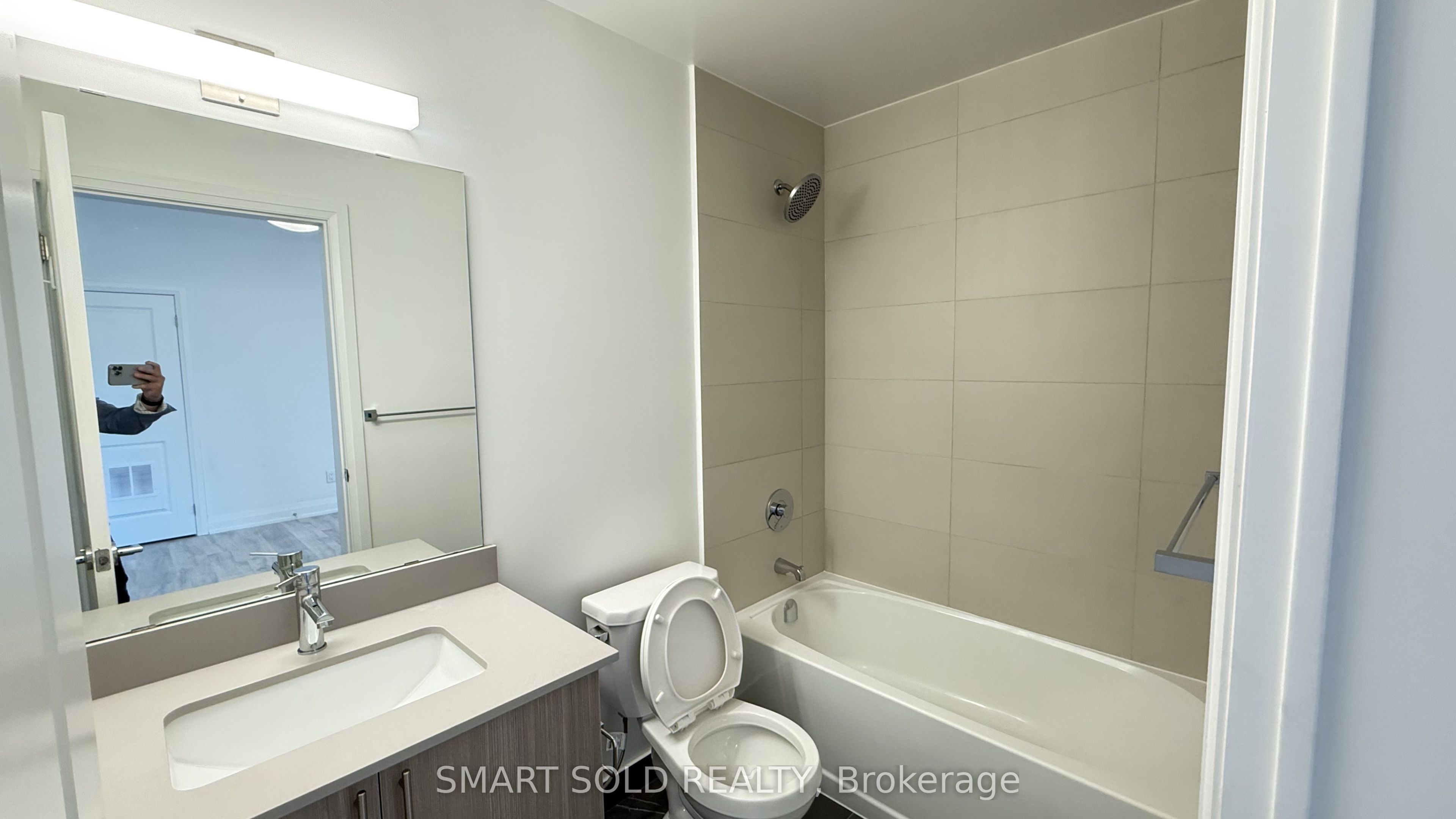 9700 Ninth Line 105 Property Photo 12
