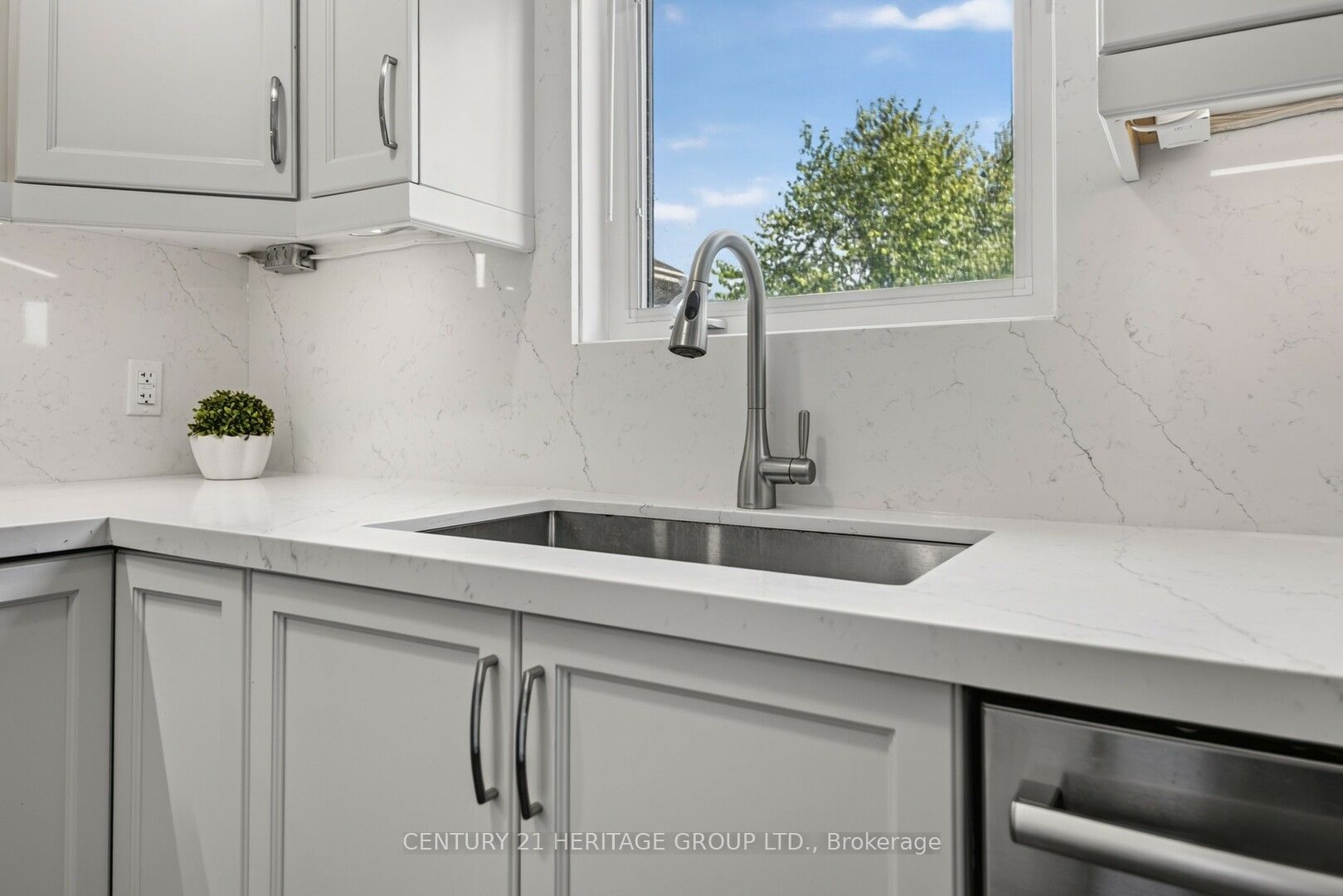39 Booth Street Property Photo 11