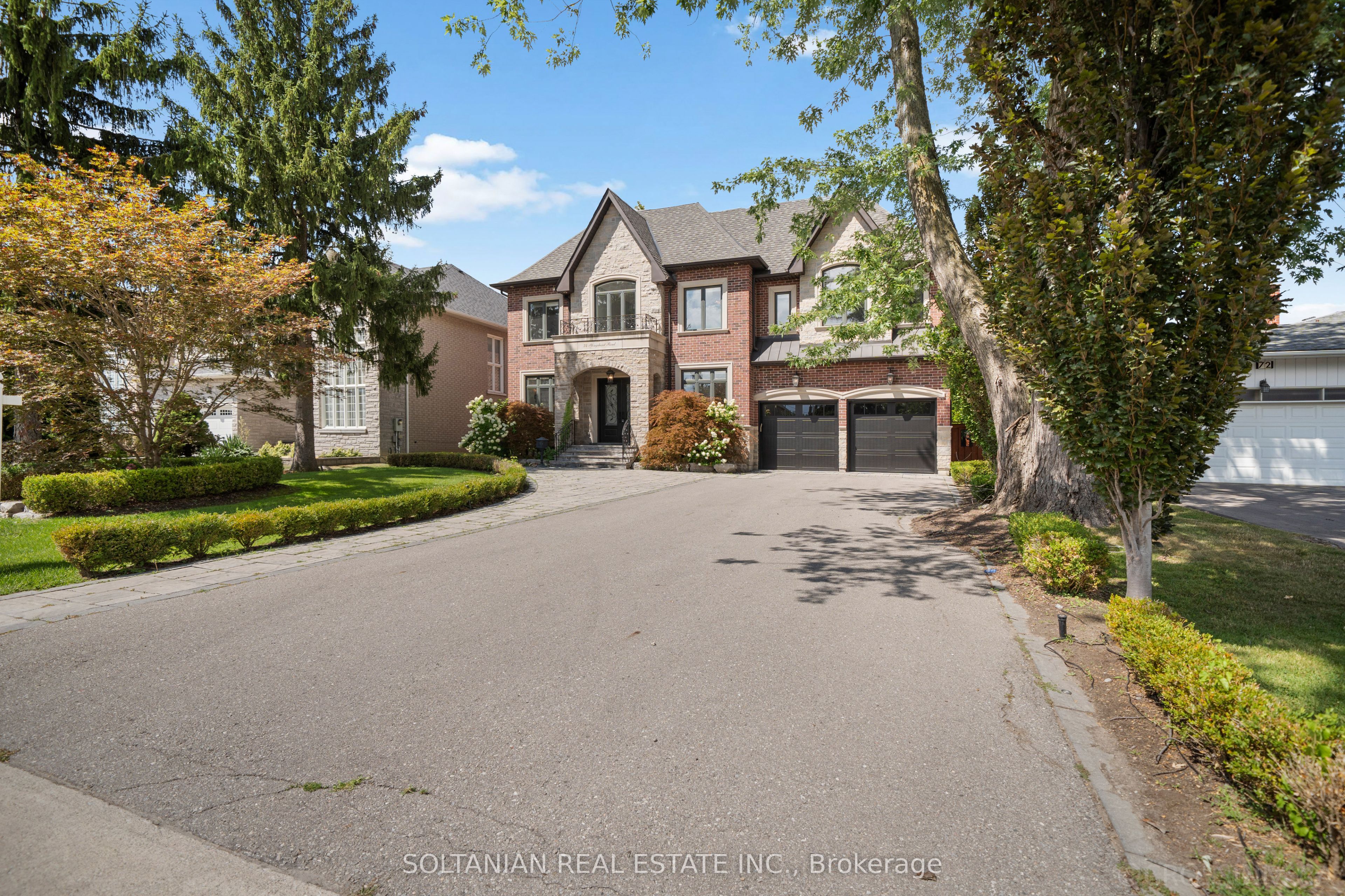 74 Yongehurst Road