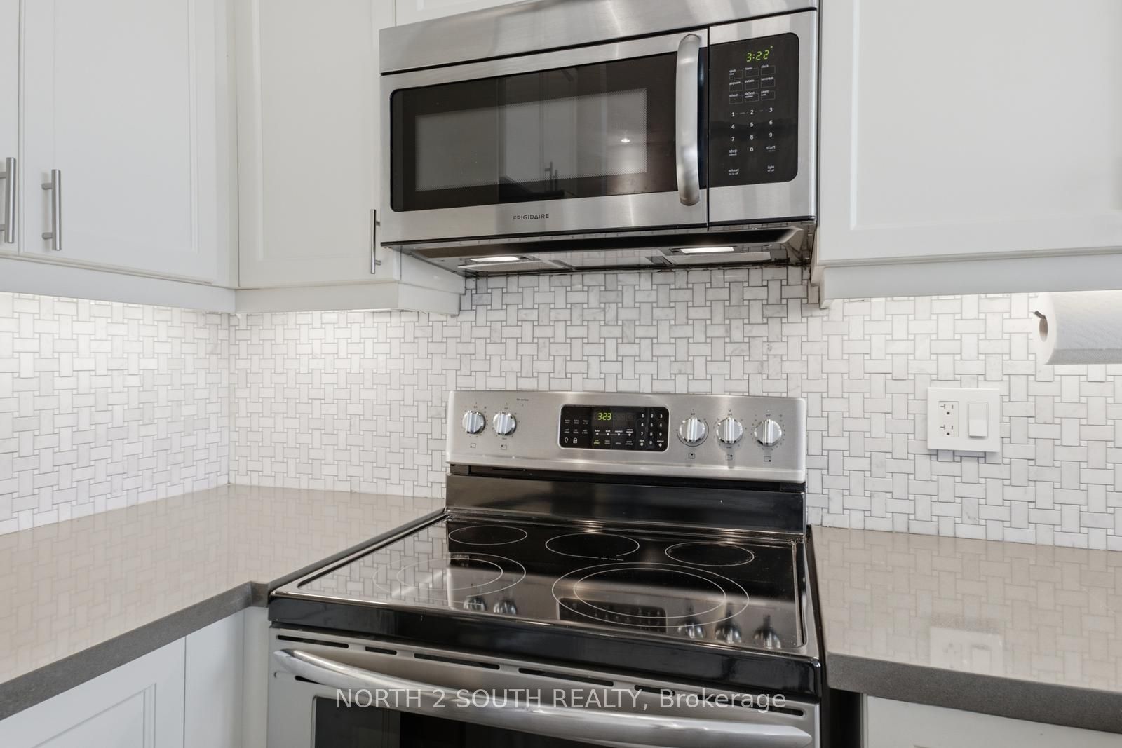 12 Woodstream Boulevard 1015 Property Photo 9