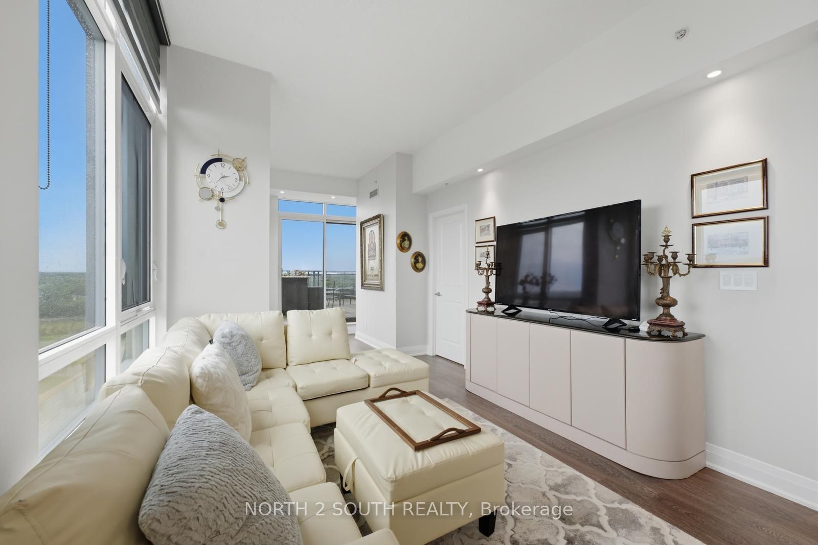 12 Woodstream Boulevard 1015 Property Photo 17