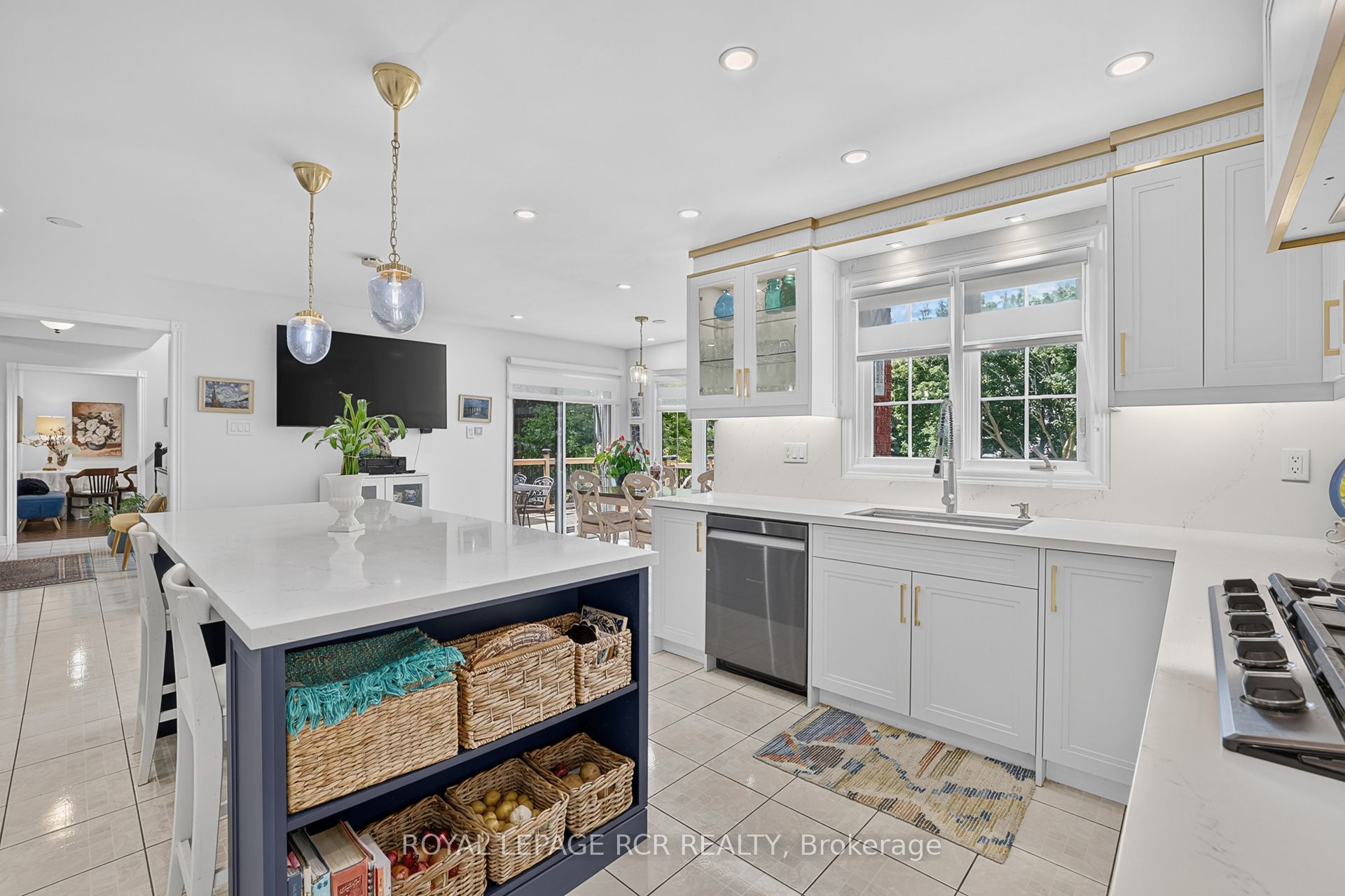 713 Exceller Circle Property Photo 12