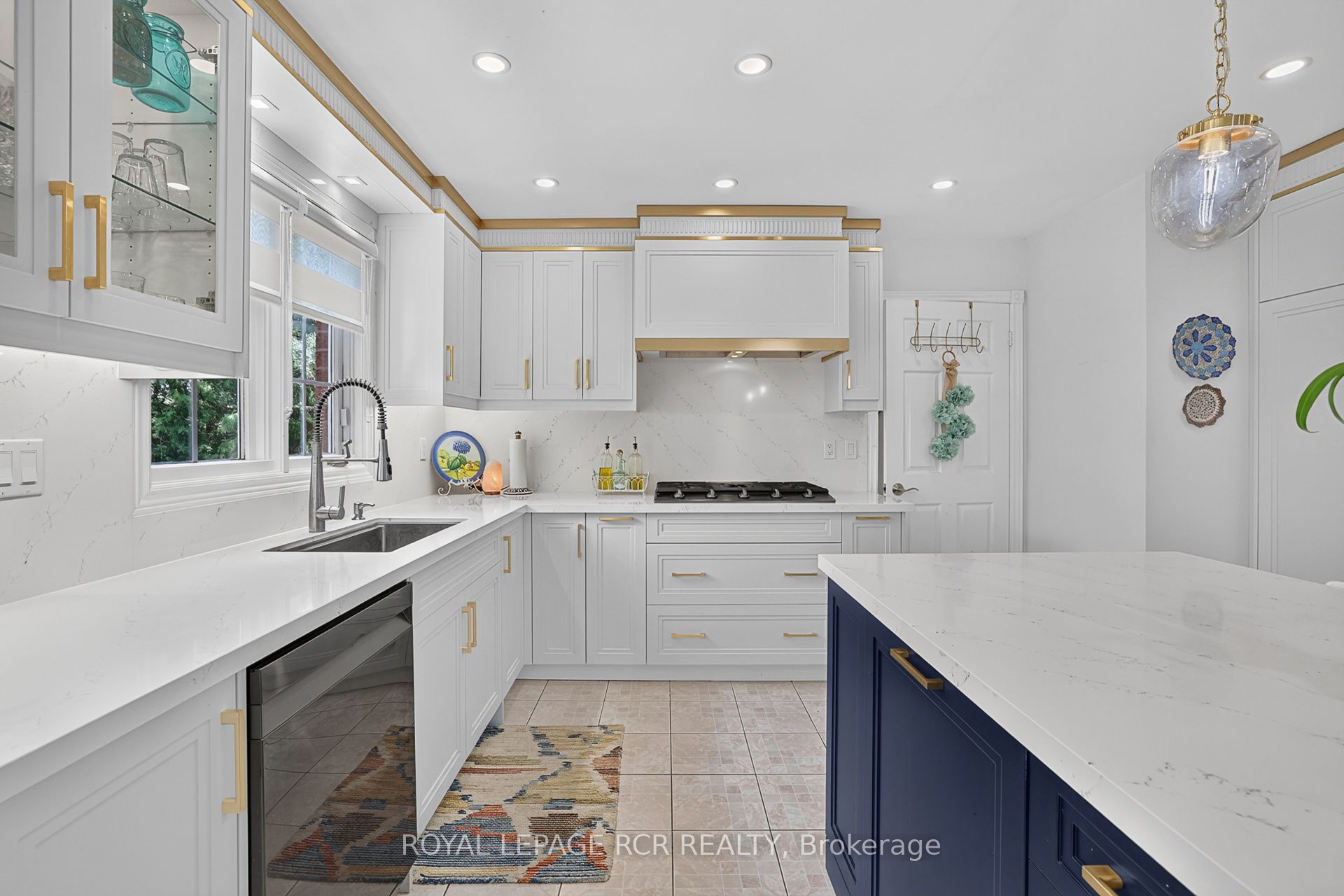 713 Exceller Circle Property Photo 14