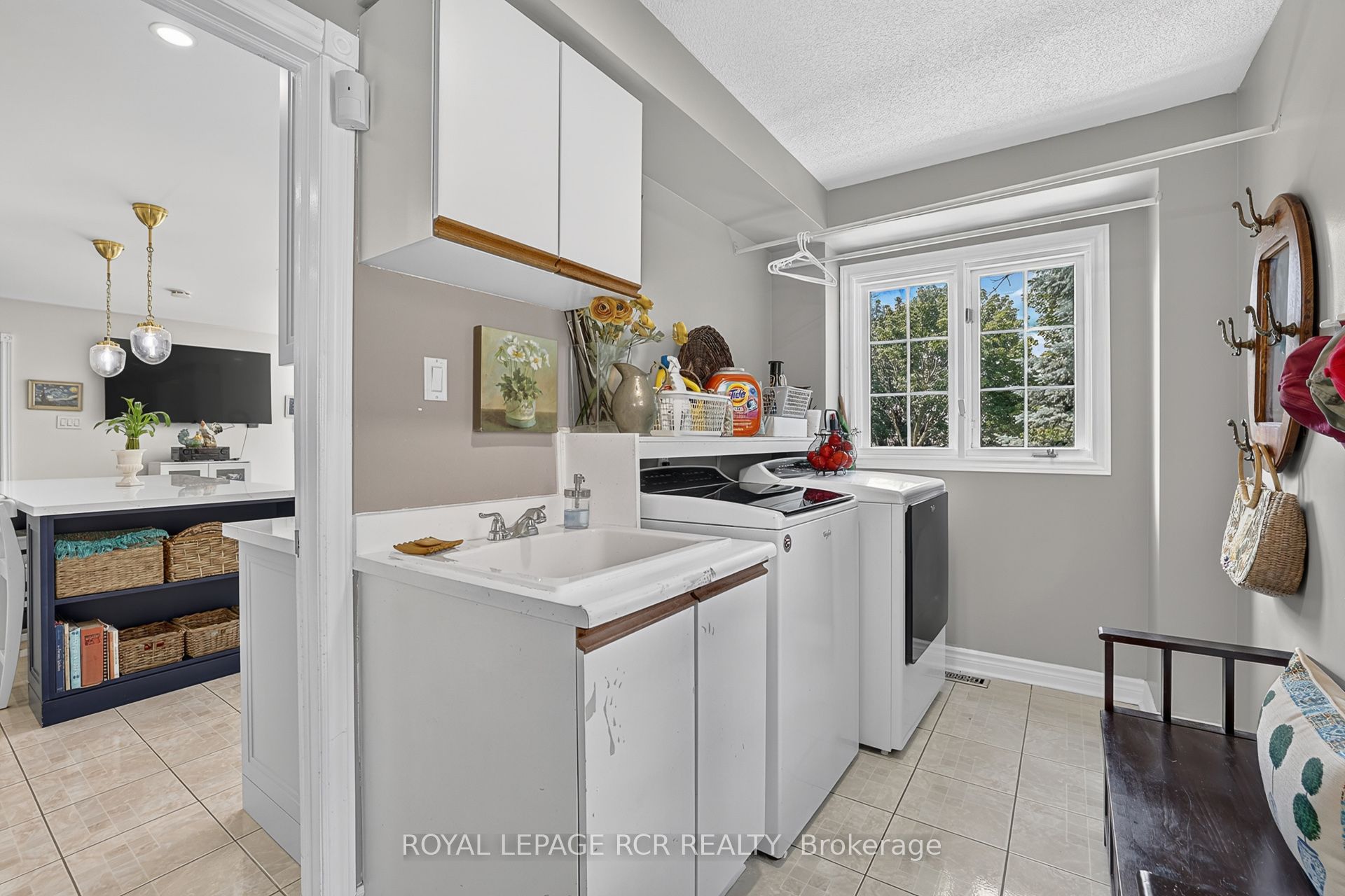 713 Exceller Circle Property Photo 16