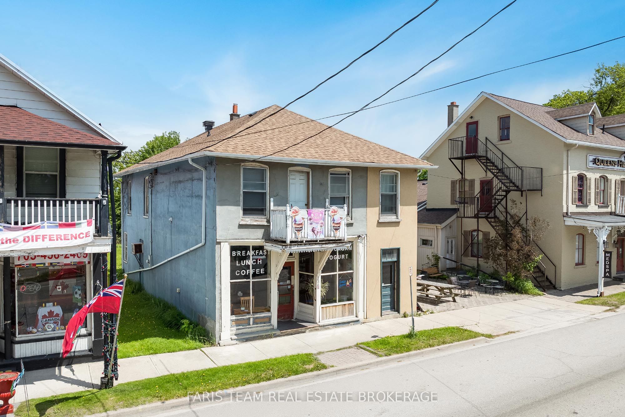 236 Barrie Street Property Photo 2