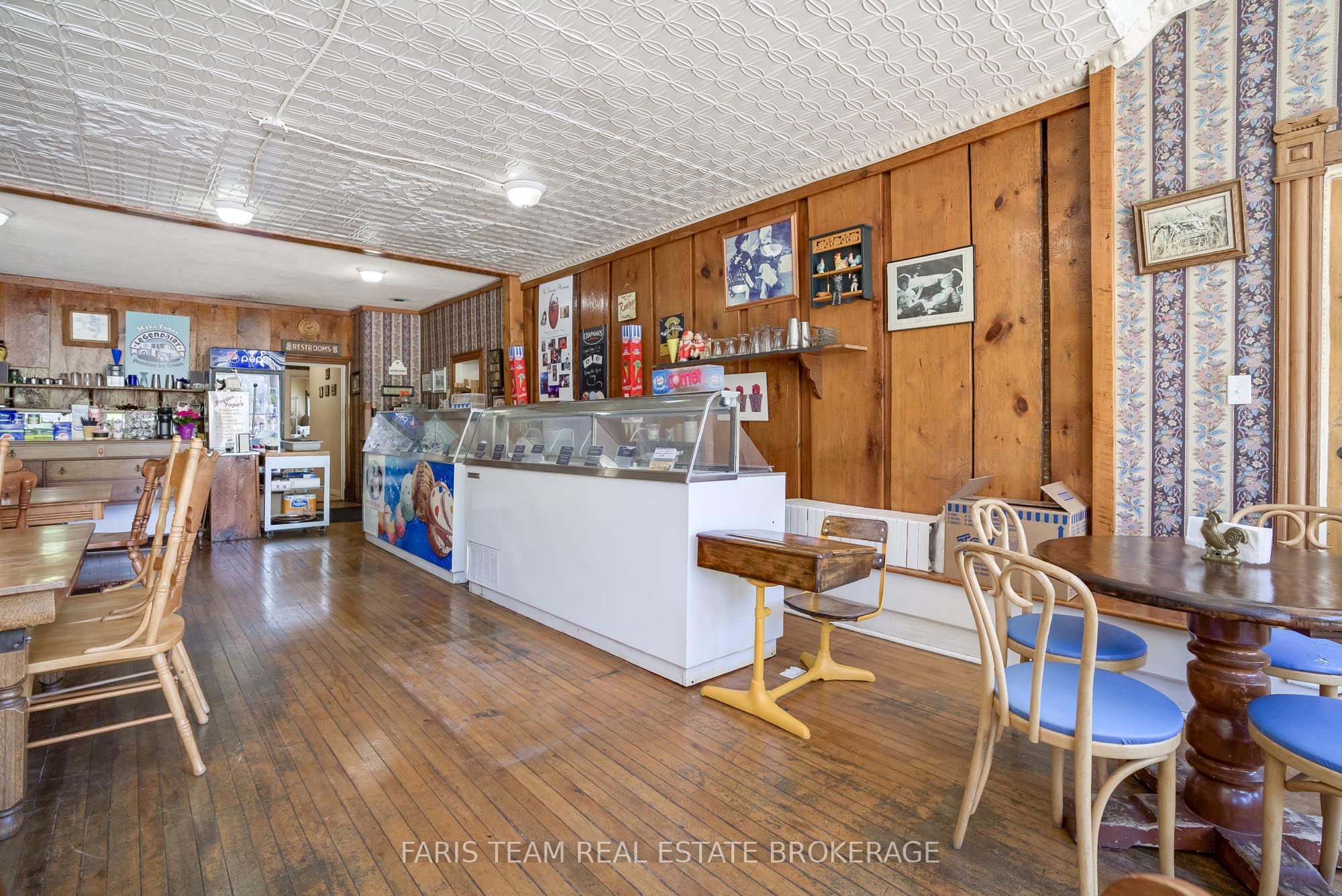 236 Barrie Street Property Photo 5