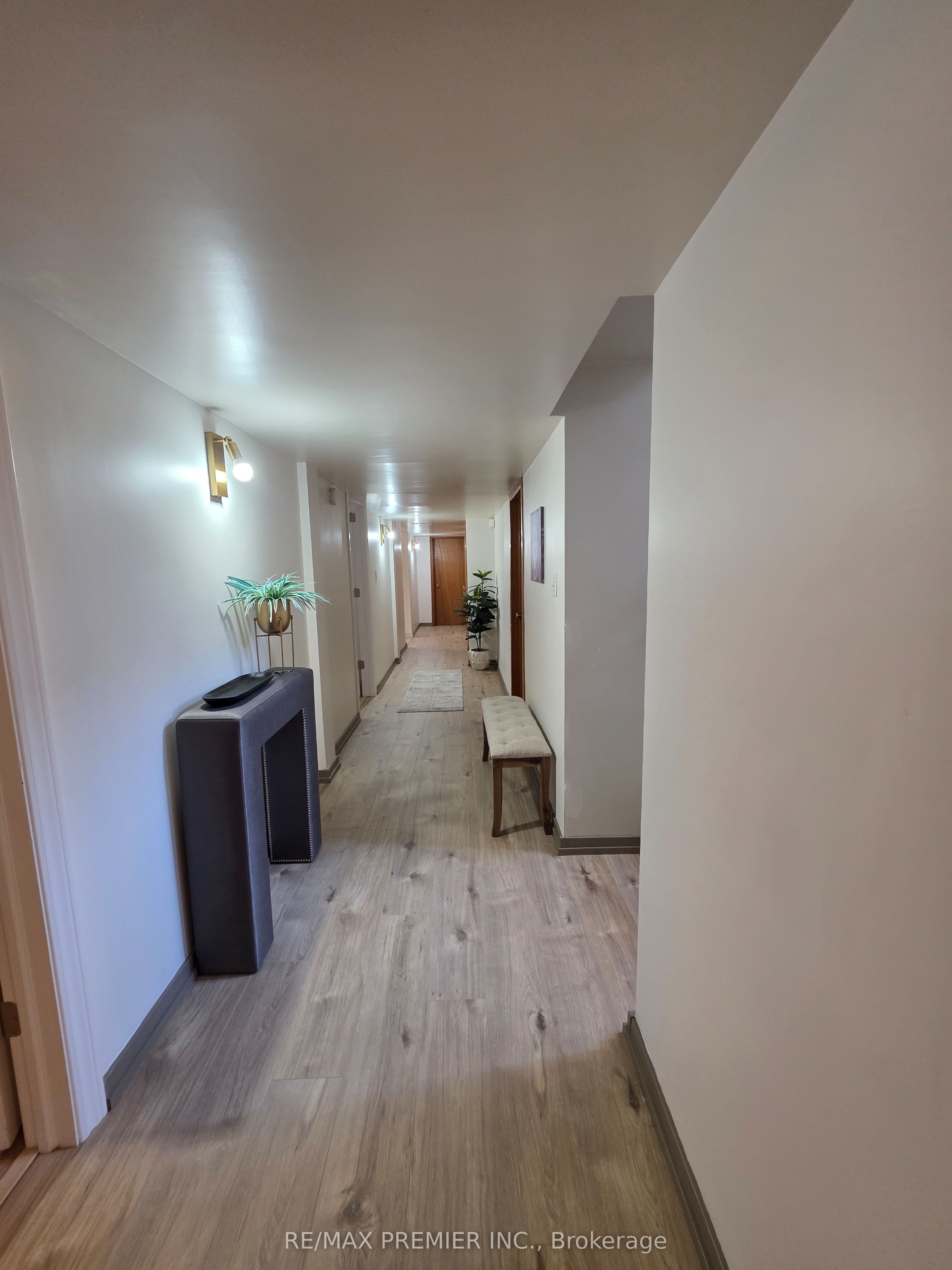 86 Harris Crescent Bsmt Property Photo 4