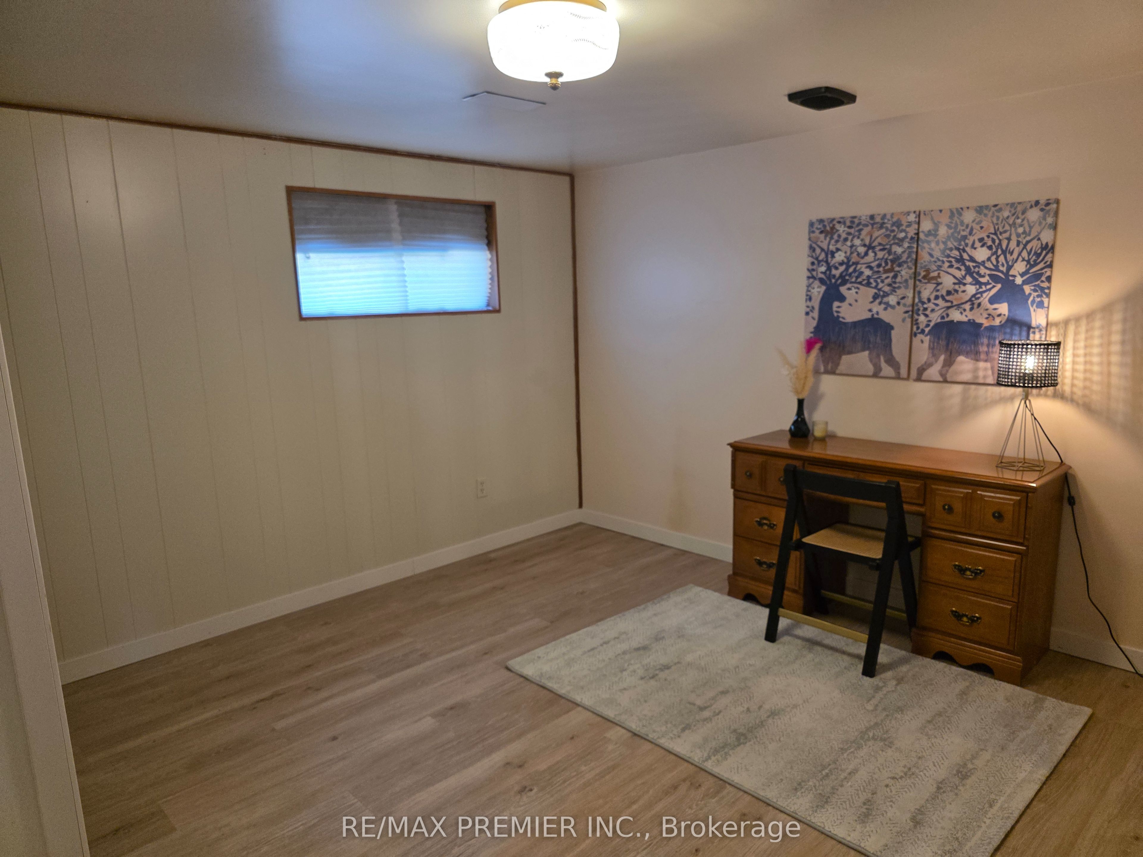 86 Harris Crescent Bsmt Property Photo 6