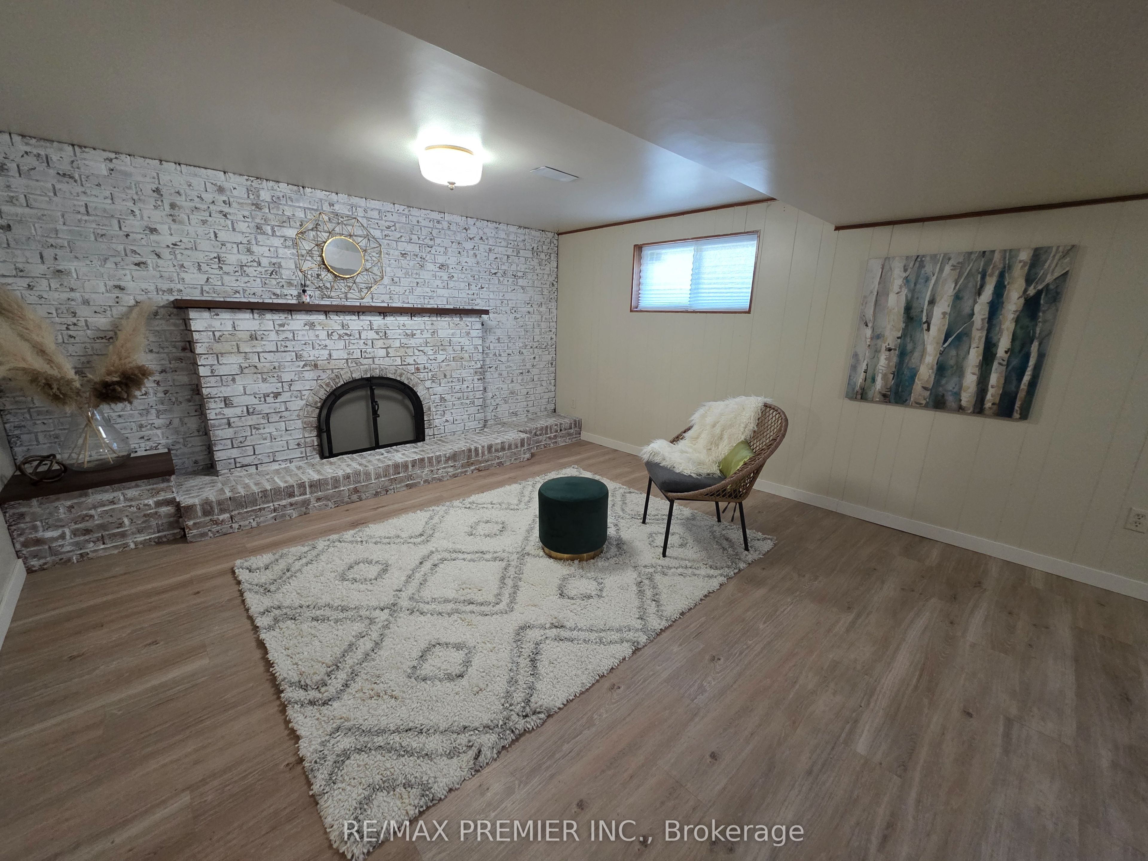 86 Harris Crescent Bsmt Property Photo 6