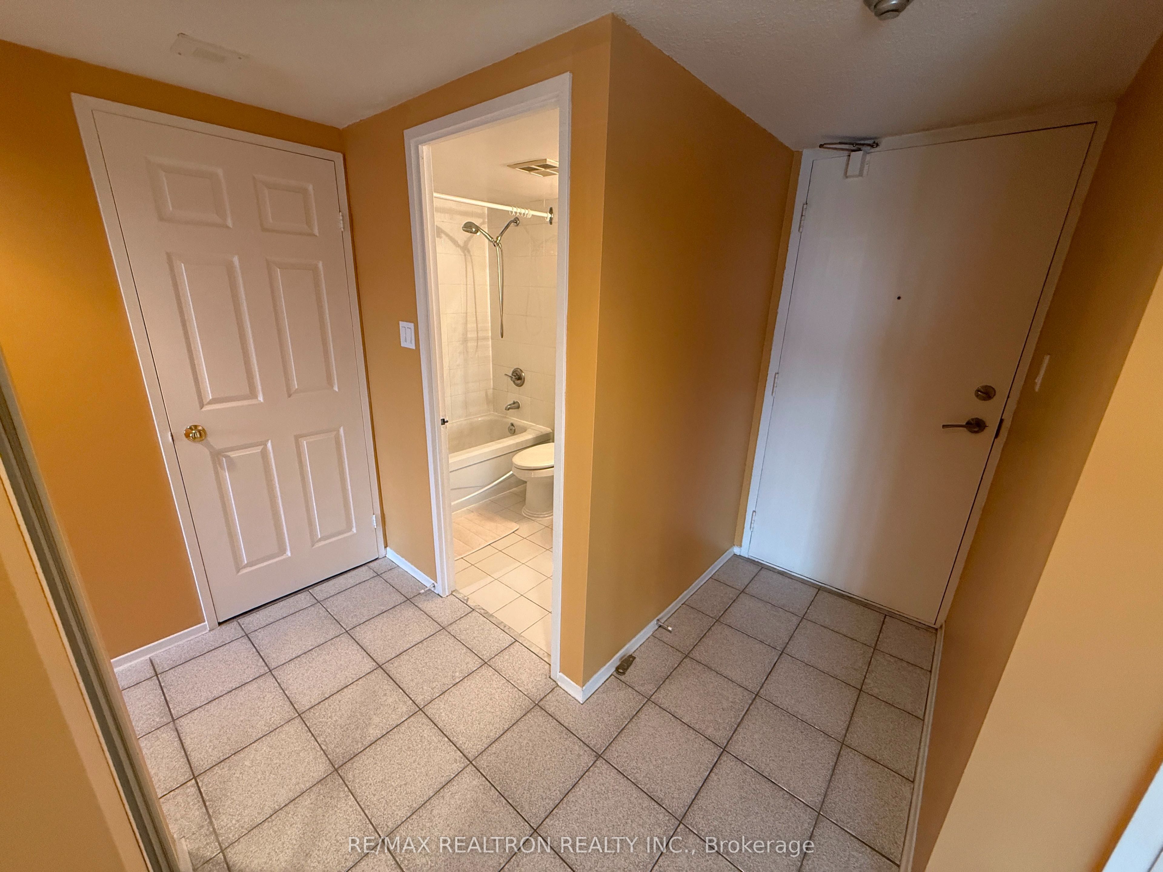 20 Baif Boulevard 705 Property Photo 6