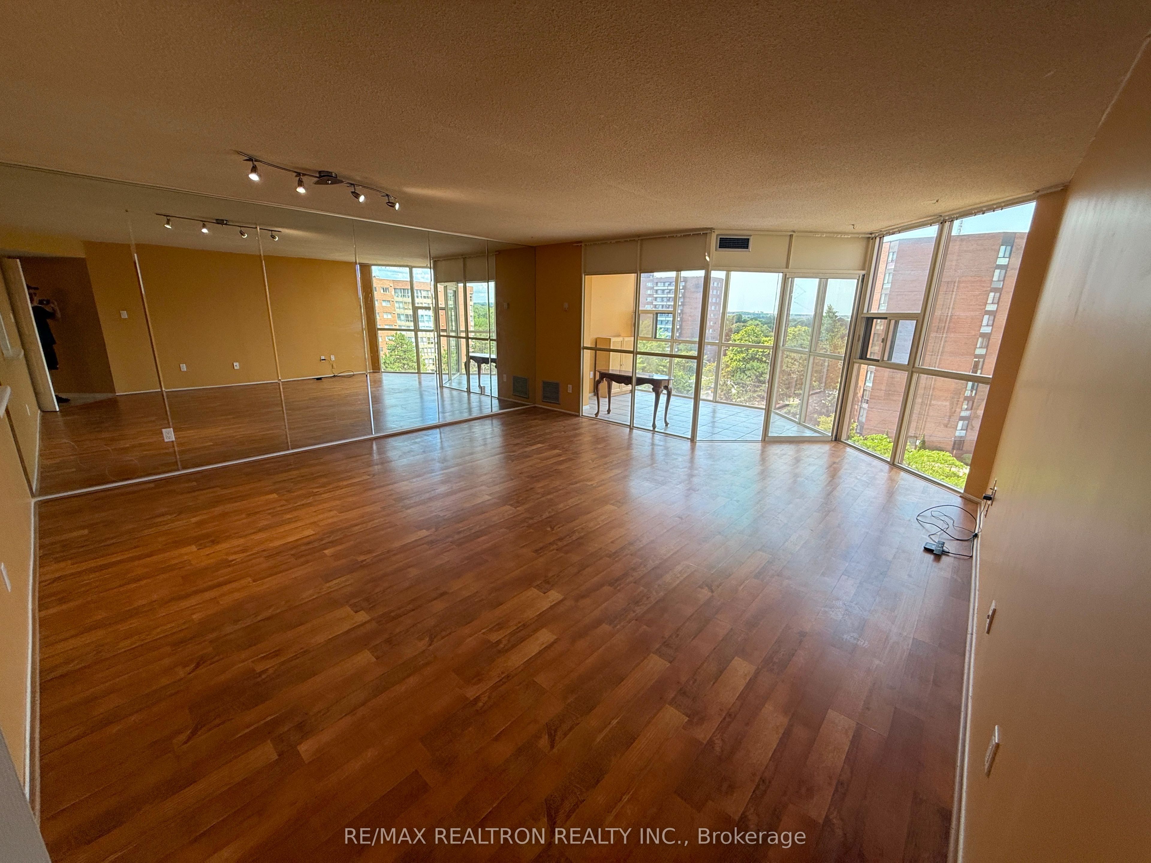 20 Baif Boulevard 705 Property Photo 11