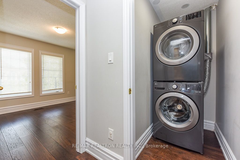 119 Lindbergh Drive Property Photo 43