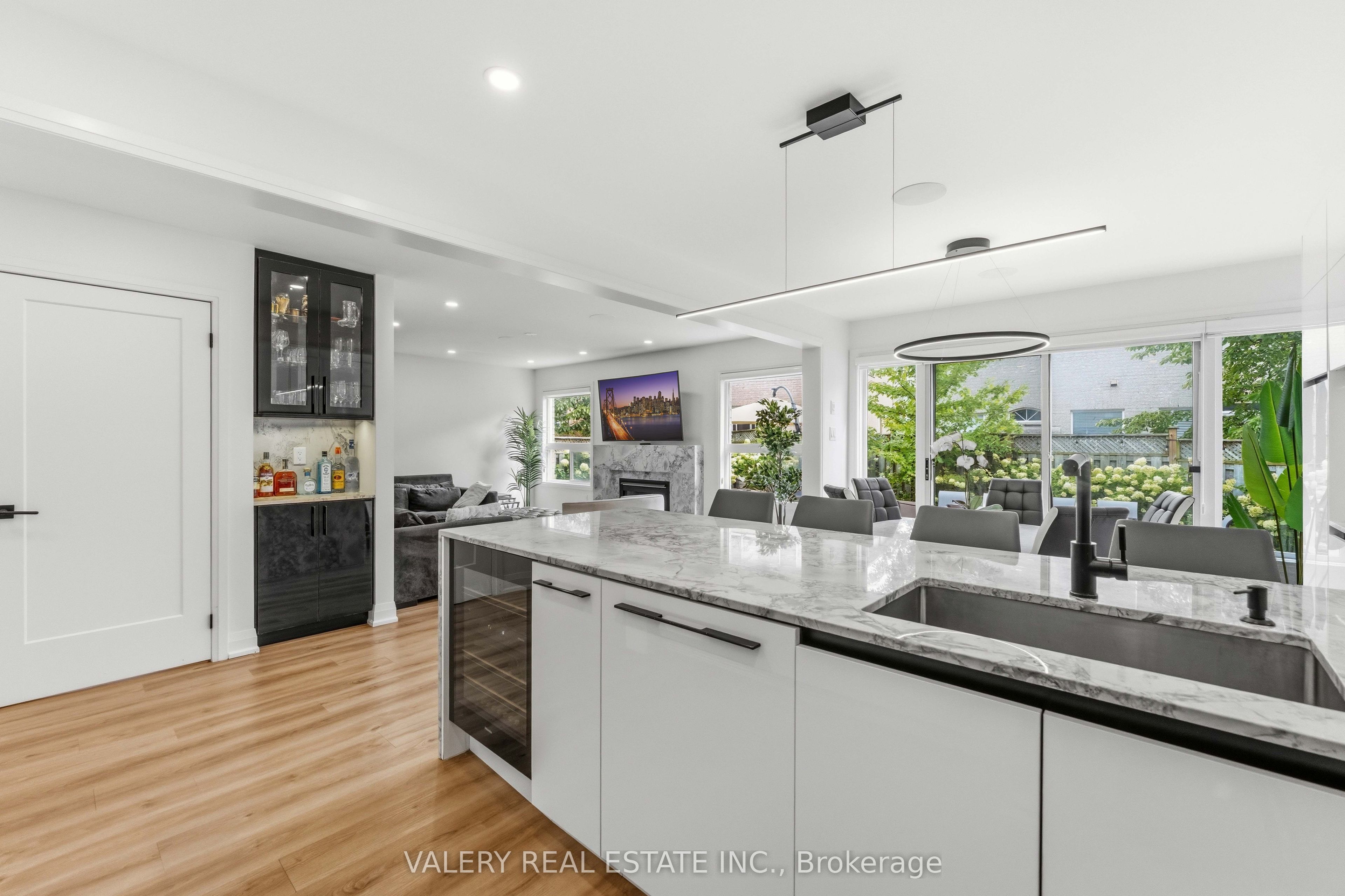 9 Vanguard Road Property Photo 8