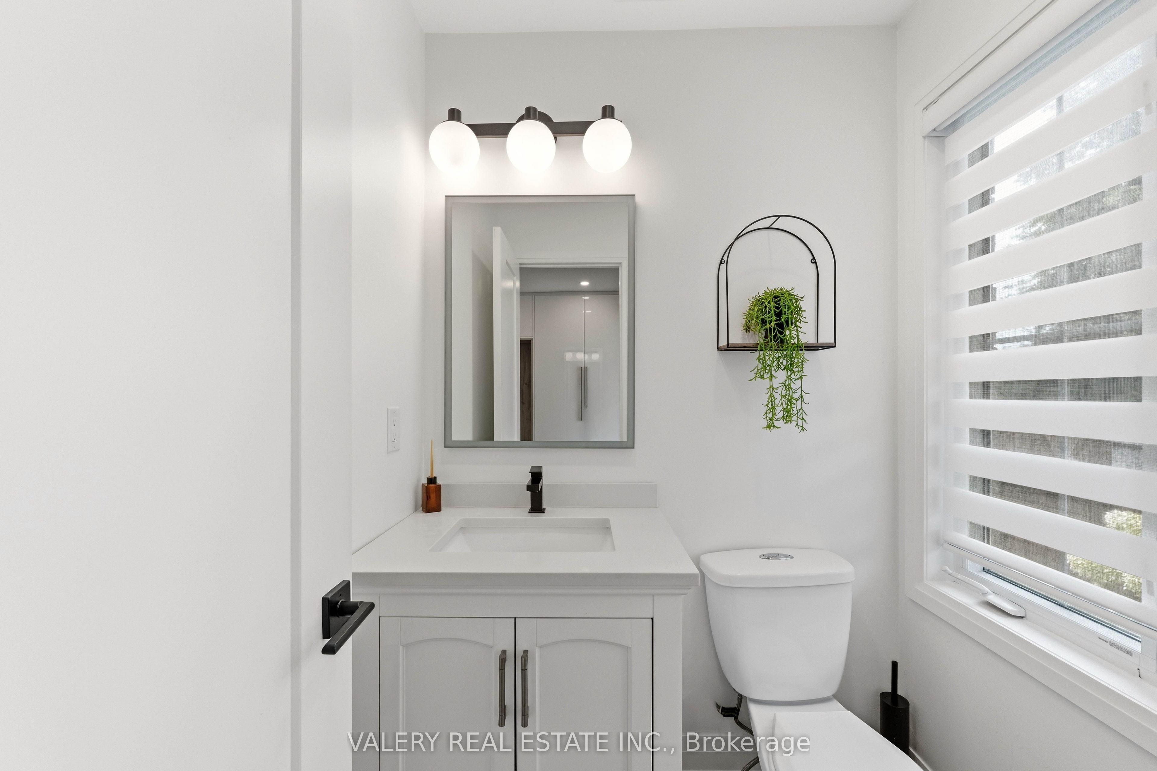 9 Vanguard Road Property Photo 15